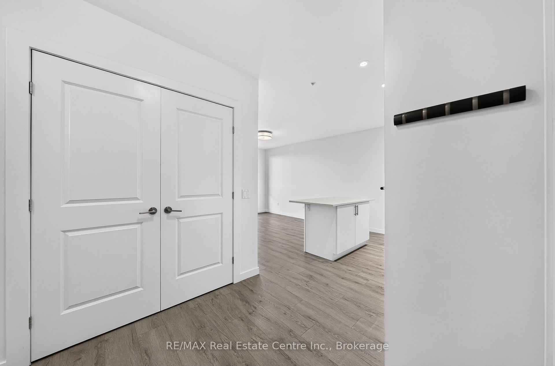Photo 15 of Unit 1607, 181 King Street S, Waterloo, Uptown West — HOMEH