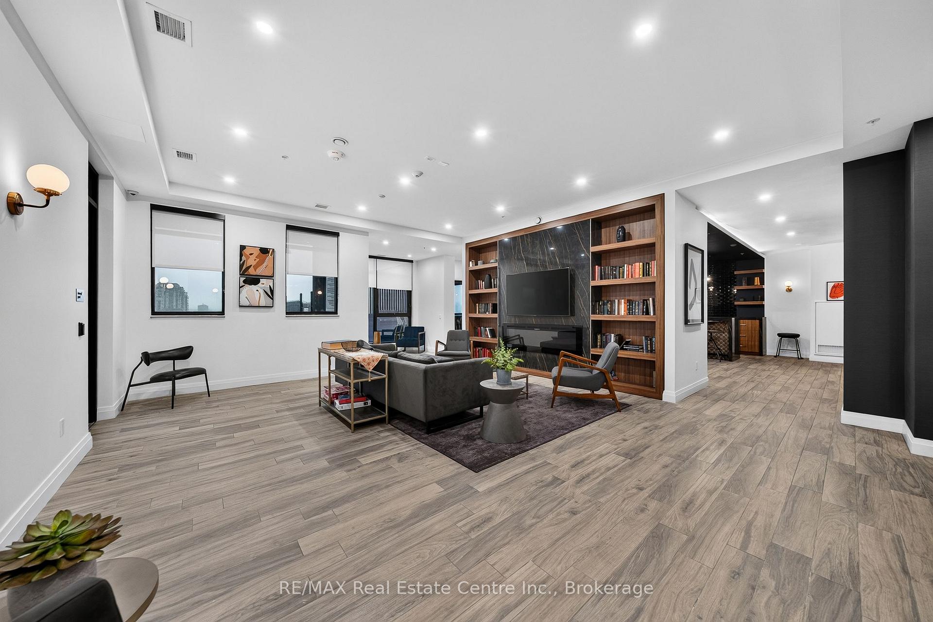 Photo 24 of Unit 1607, 181 King Street S, Waterloo, Uptown West — HOMEH