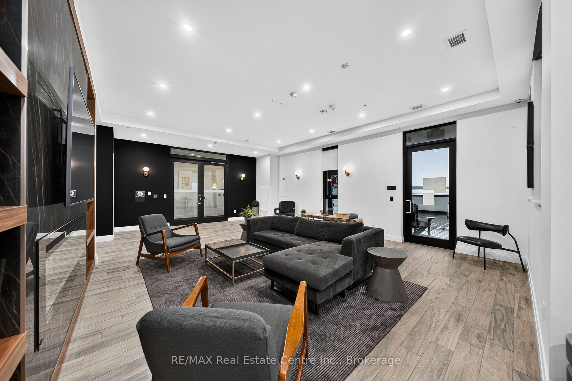 Photo 25 of Unit 1607, 181 King Street S, Waterloo, Uptown West — HOMEH