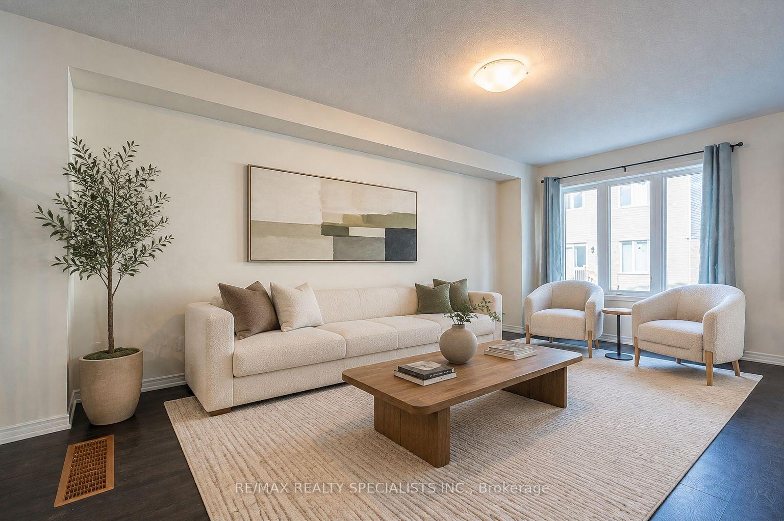 Photo 2 of 7734 Dockweed Drive, Niagara Falls, Brown — HOMEH