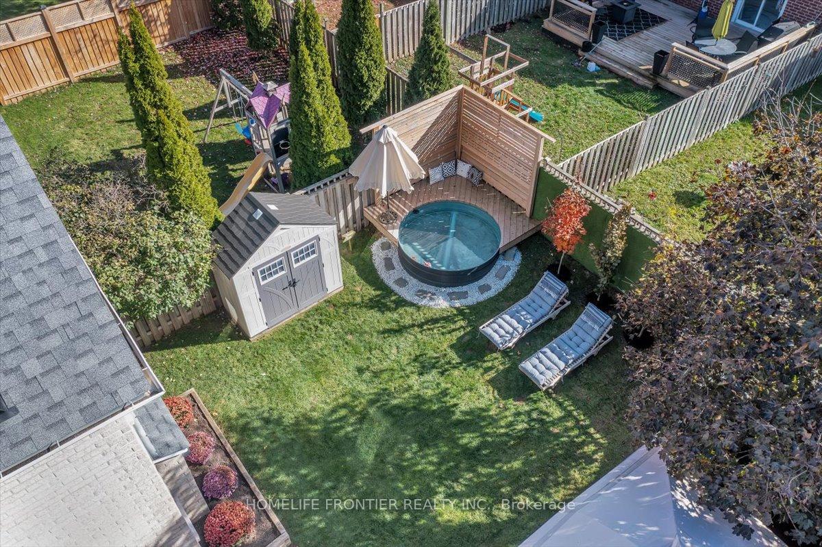 Photo 3 of 62 Russell Barton Lane, Uxbridge — HOMEH