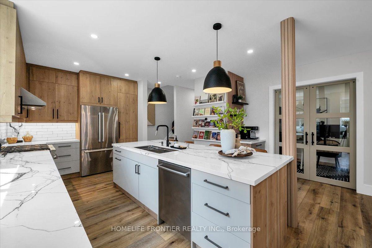 Photo 5 of 62 Russell Barton Lane, Uxbridge — HOMEH