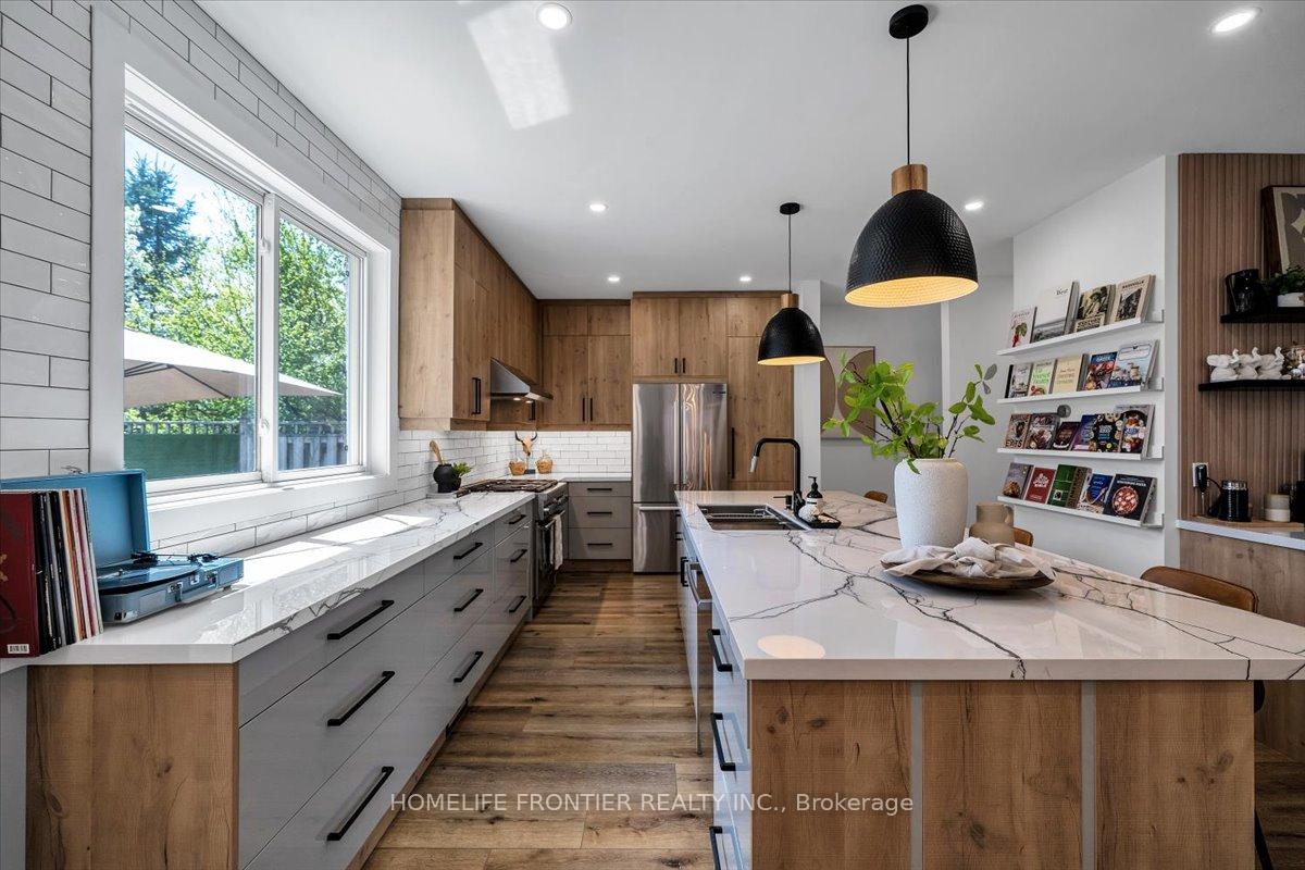 Photo 9 of 62 Russell Barton Lane, Uxbridge — HOMEH