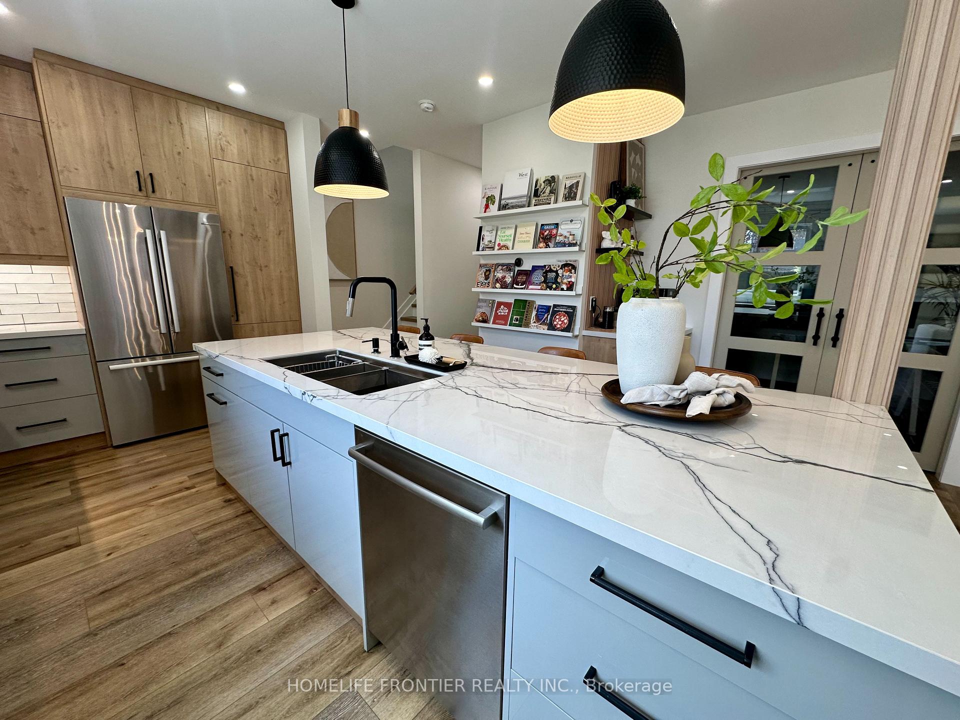 Photo 11 of 62 Russell Barton Lane, Uxbridge — HOMEH