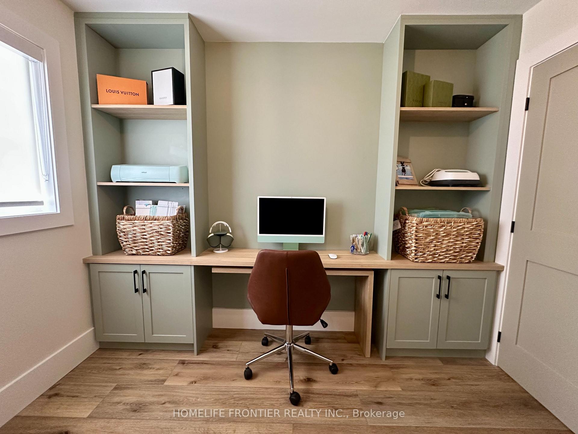Photo 22 of 62 Russell Barton Lane, Uxbridge — HOMEH
