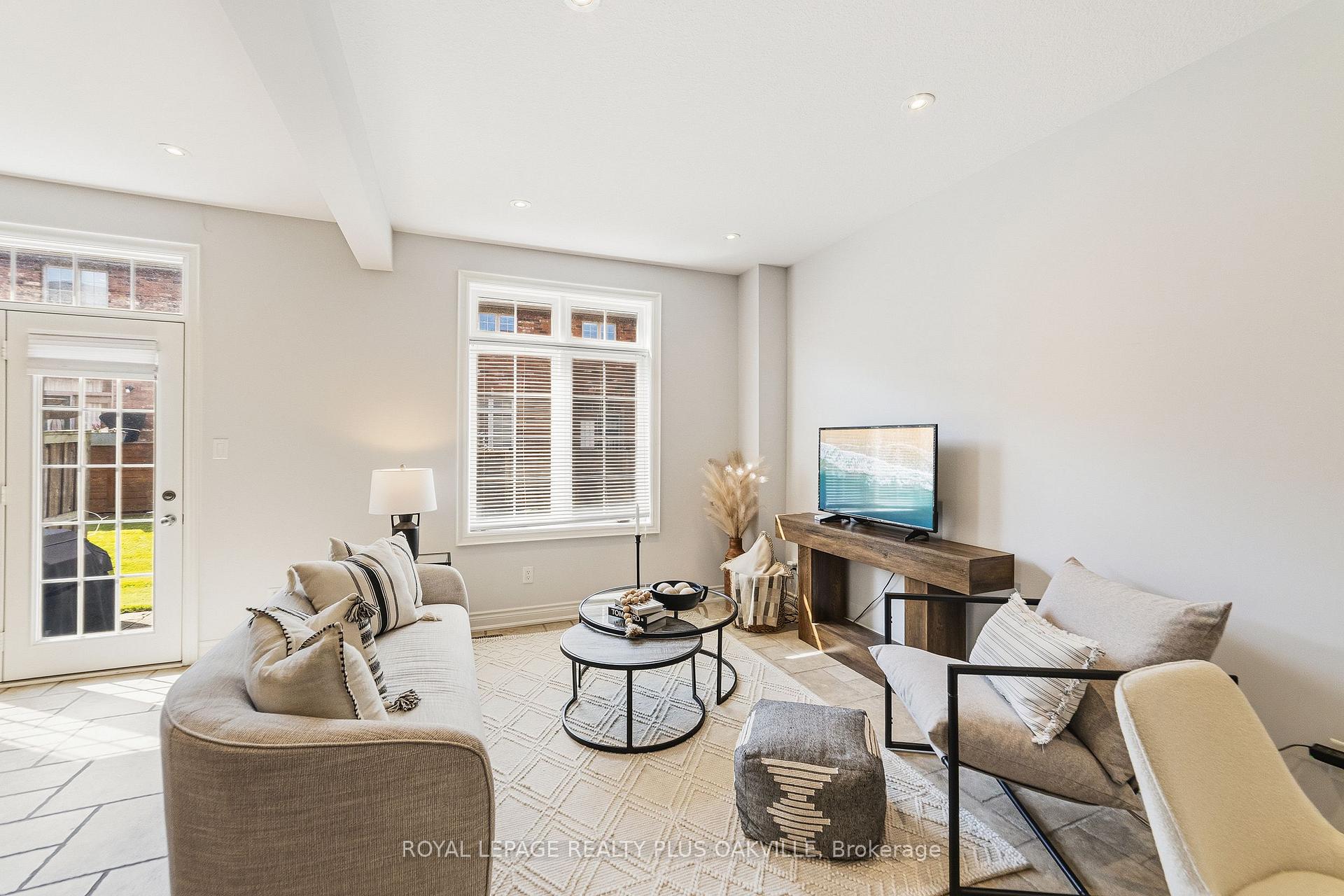 Photo 10 of Unit 24, 2282 Orchard Road, Burlington, Orchard — HOMEH