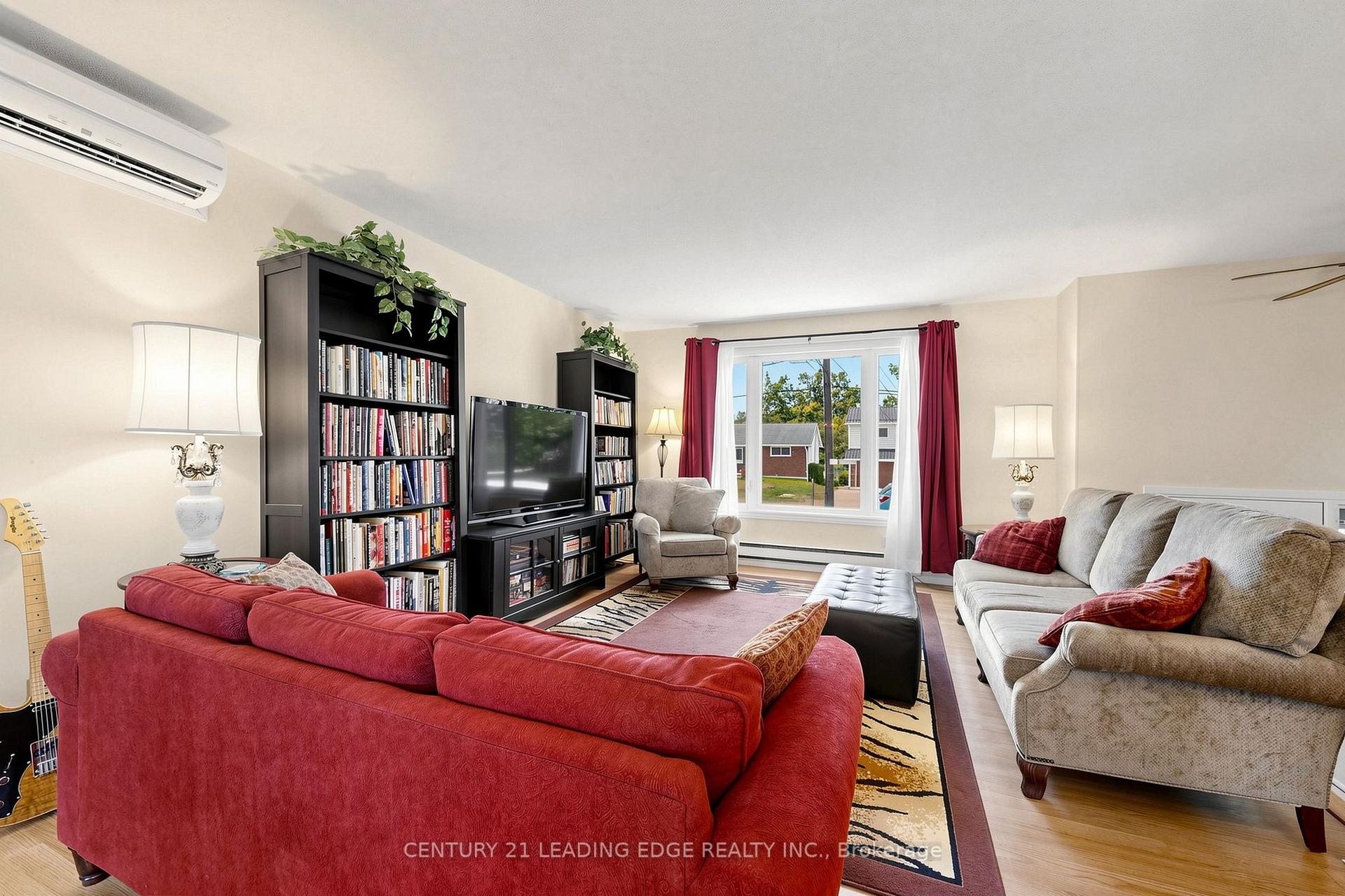 Photo 3 of 553 James Street, Brock, Beaverton — HOMEH