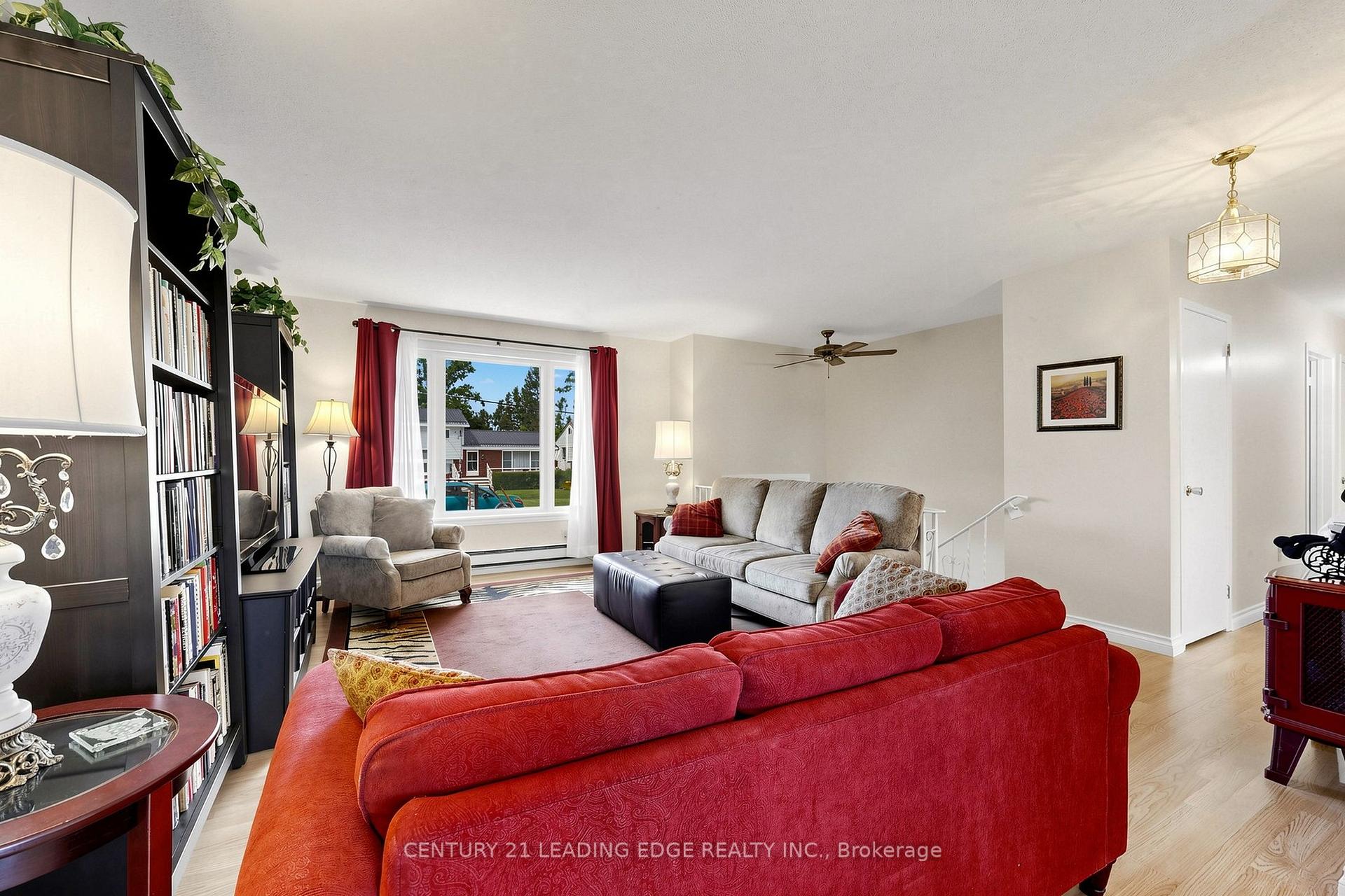 Photo 5 of 553 James Street, Brock, Beaverton — HOMEH