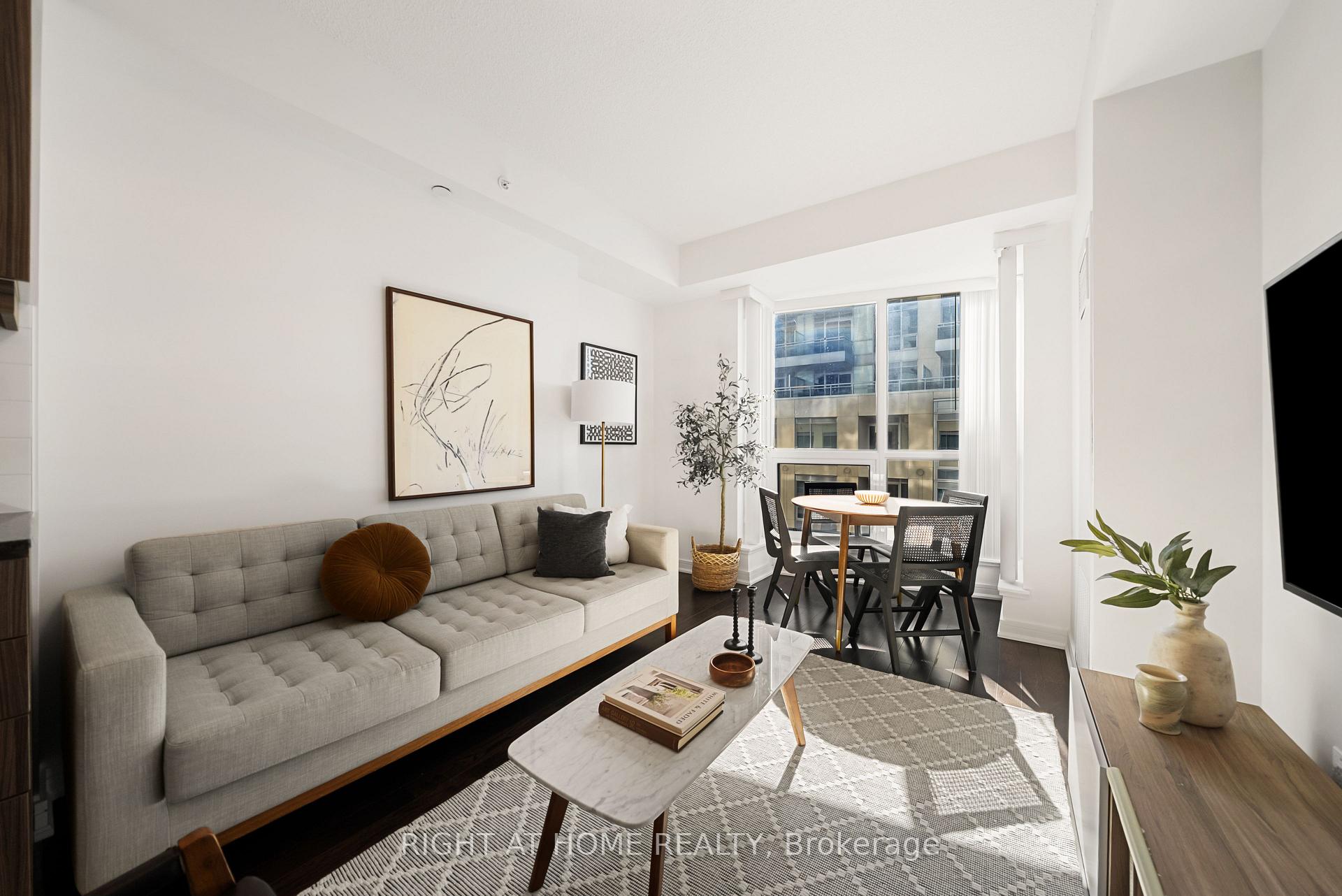 Photo of Unit 610, 9201 Yonge Street