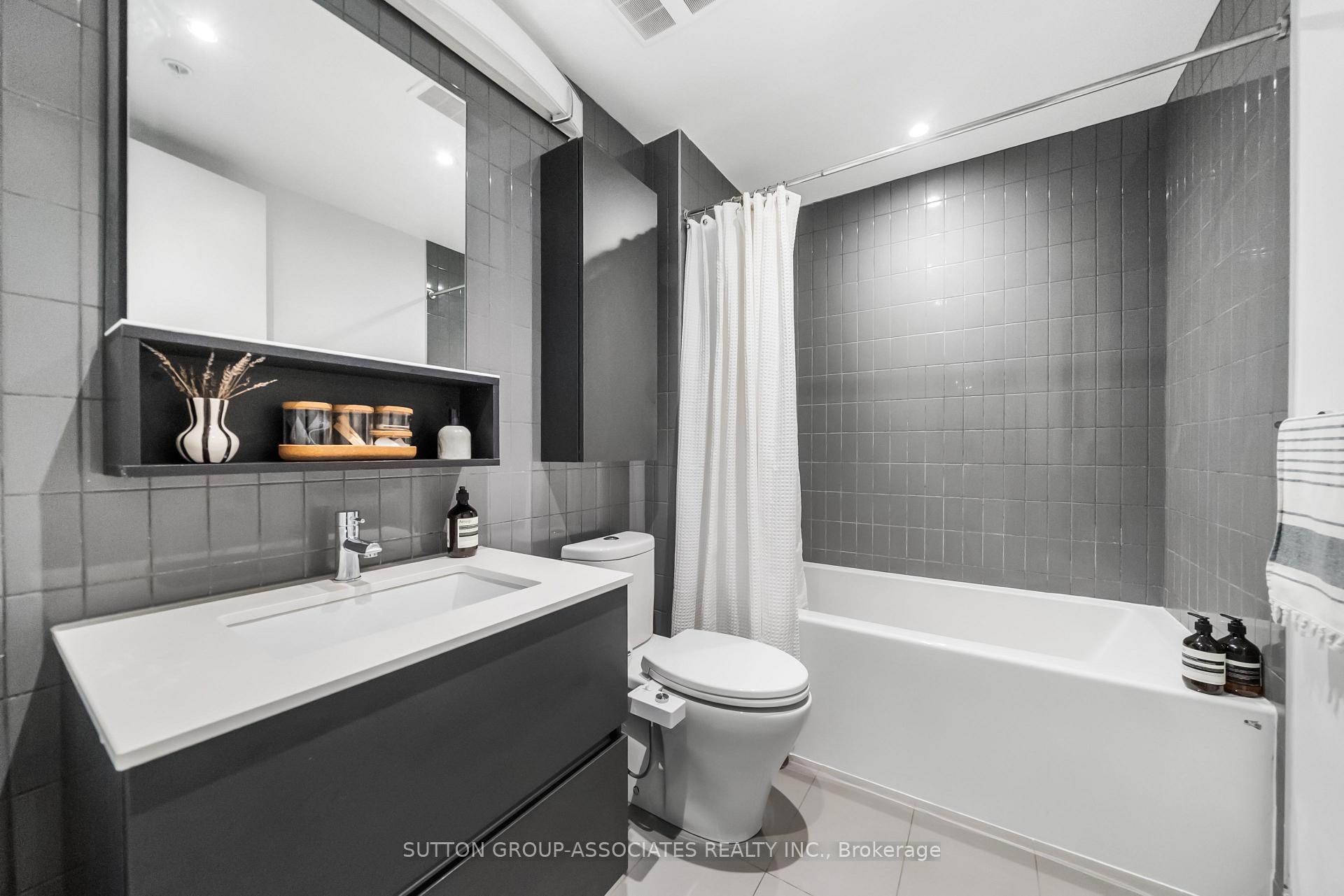 Photo 45 of Unit 502, 377 Madison Avenue, Toronto, Casa Loma — HOMEH