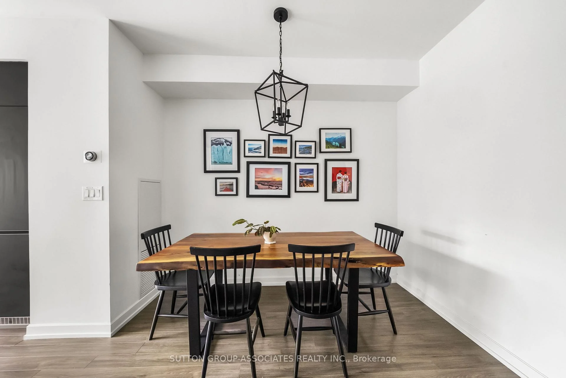Photo 9 of Unit 502, 377 Madison Avenue, Toronto, Casa Loma — HOMEH