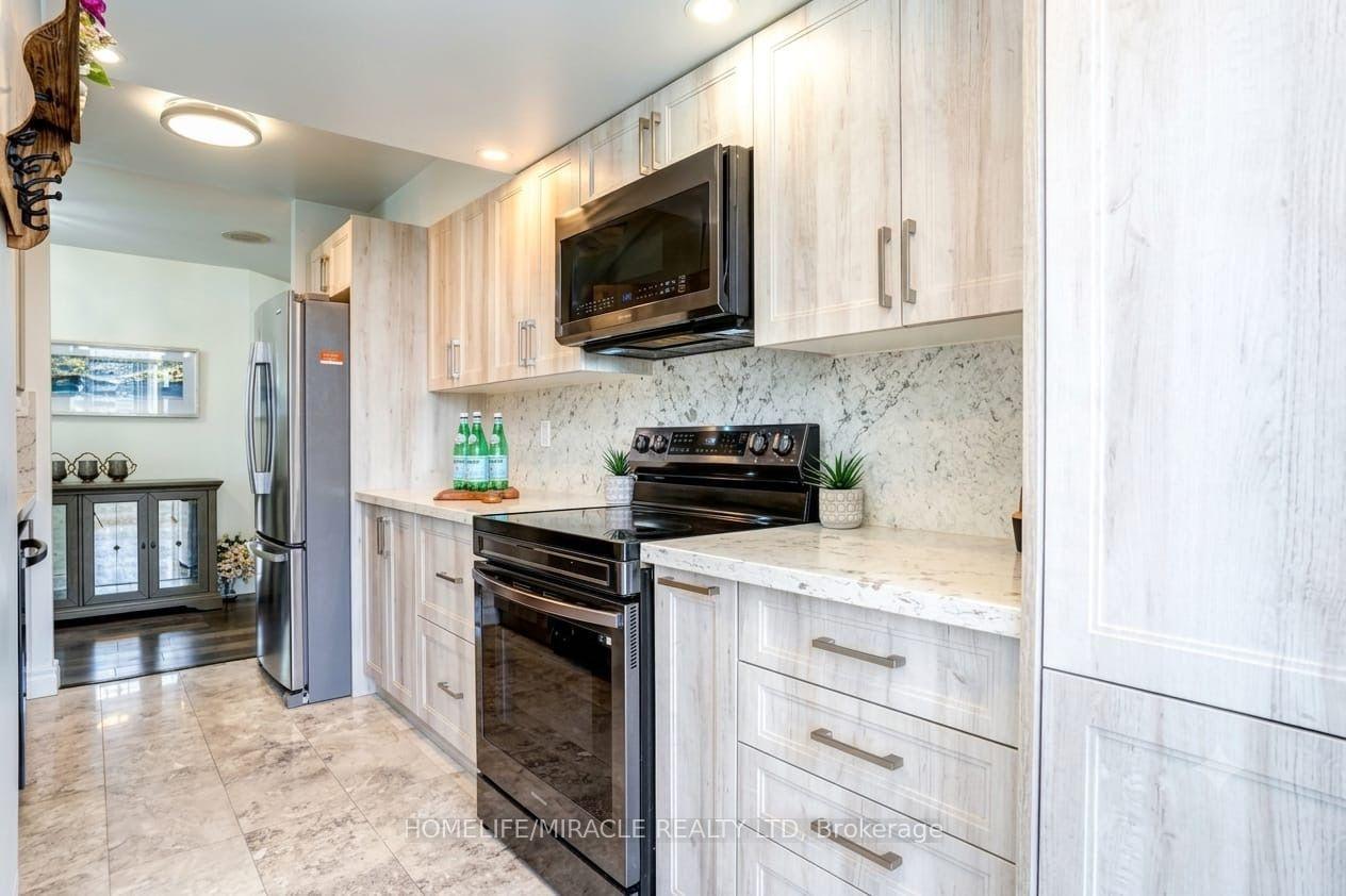 Photo 41 of Unit 802, 3233 Eglinton Avenue E, Scarborough, Scarborough Village — HOMEH