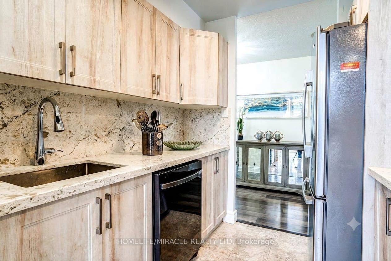 Photo 49 of Unit 802, 3233 Eglinton Avenue E, Scarborough, Scarborough Village — HOMEH