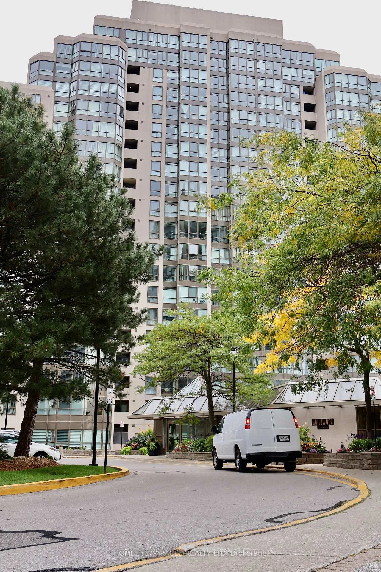 Photo of Unit 802, 3233 Eglinton Avenue E