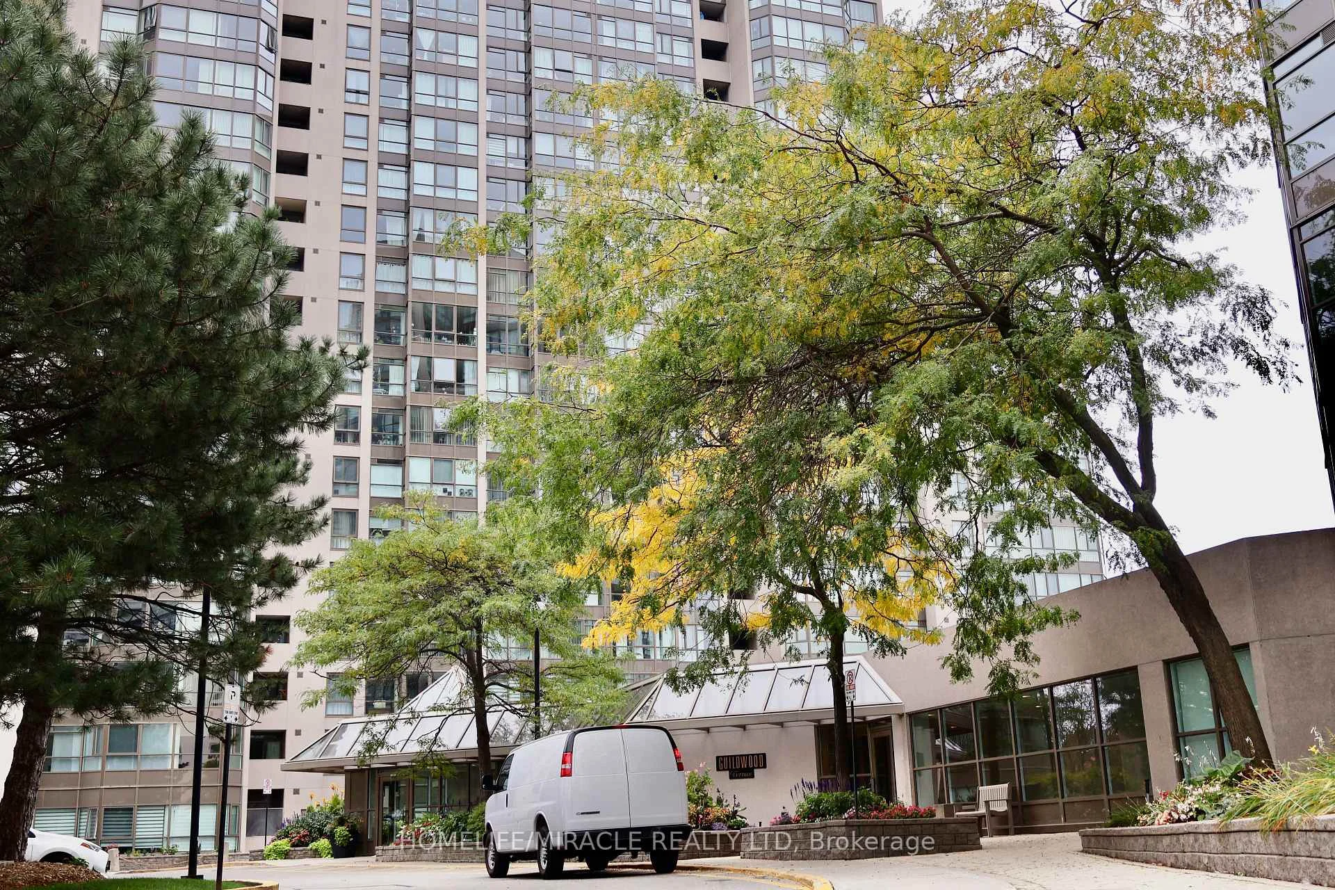 Photo 8 of Unit 802, 3233 Eglinton Avenue E, Scarborough, Scarborough Village — HOMEH