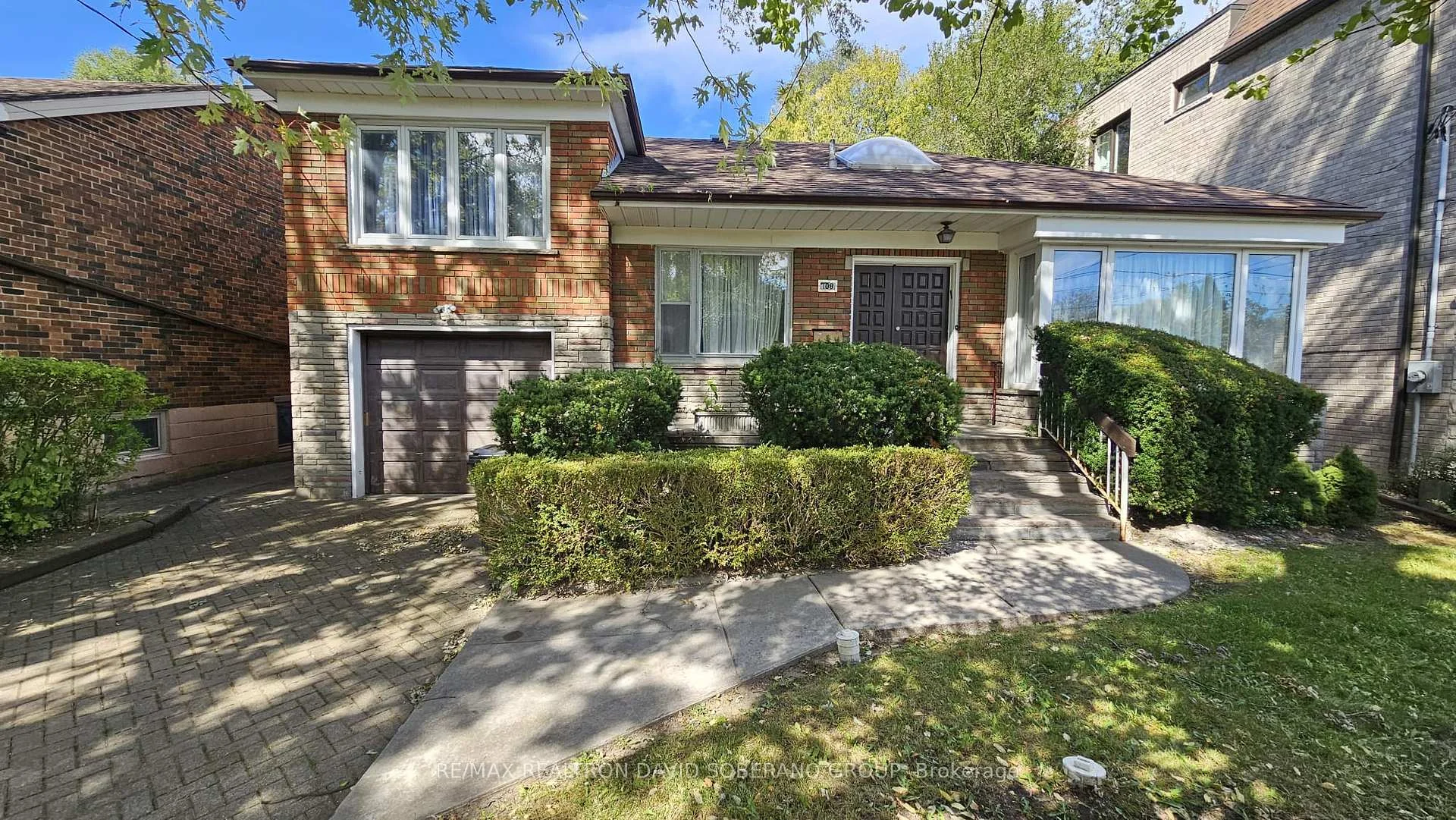 Photo 6 of 108 York Downs Drive, North York, Clanton Park — HOMEH