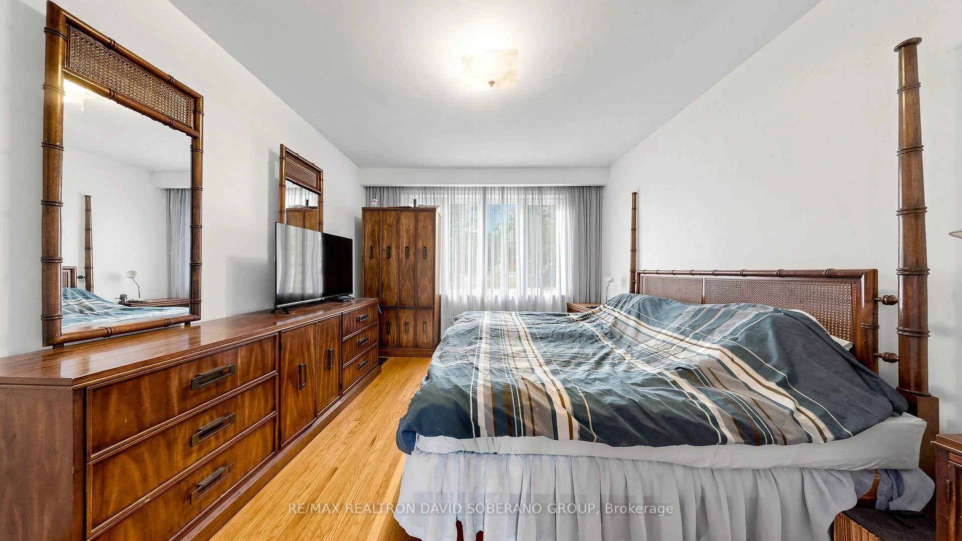 Photo 24 of 108 York Downs Drive, North York, Clanton Park — HOMEH