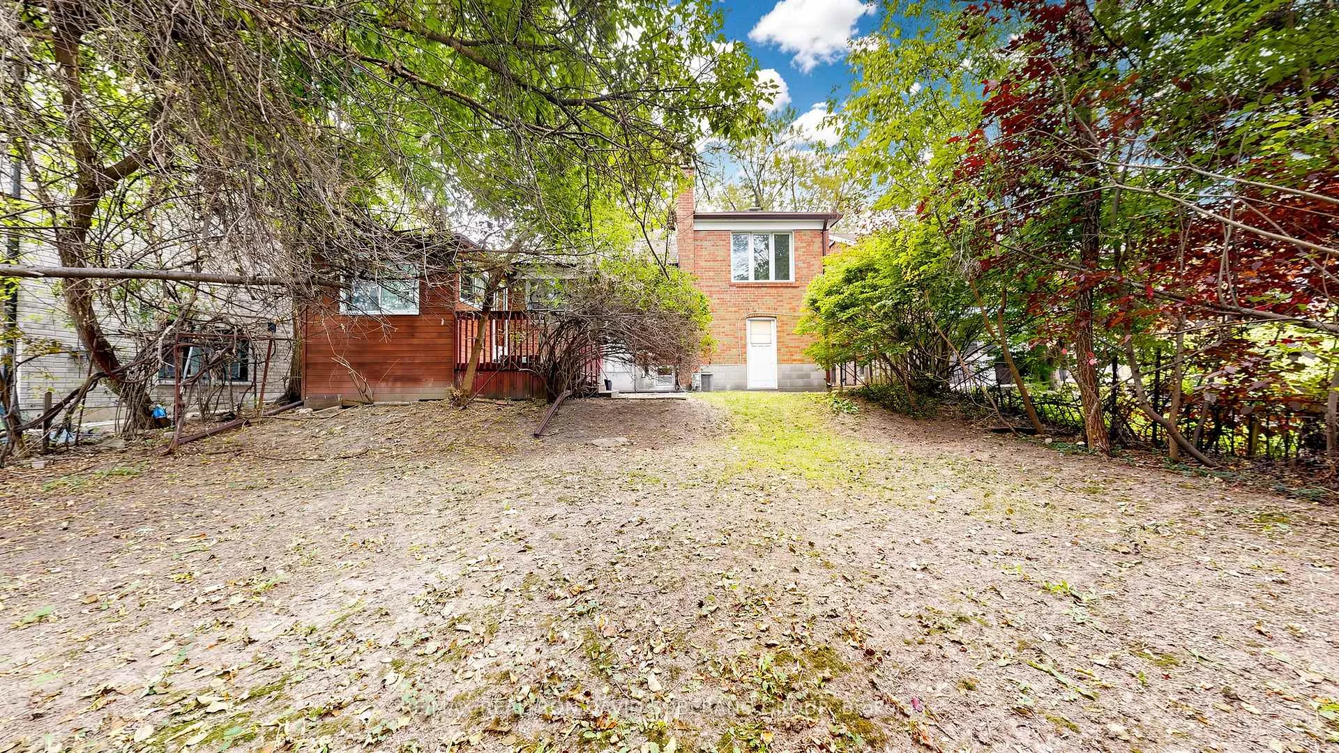 Photo 39 of 108 York Downs Drive, North York, Clanton Park — HOMEH