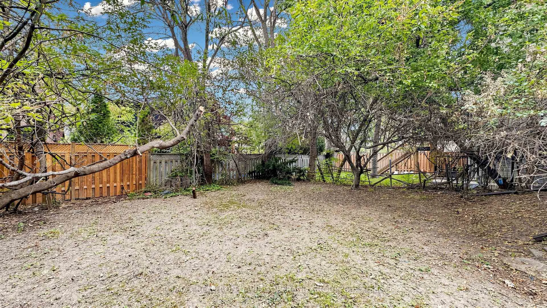 Photo 42 of 108 York Downs Drive, North York, Clanton Park — HOMEH