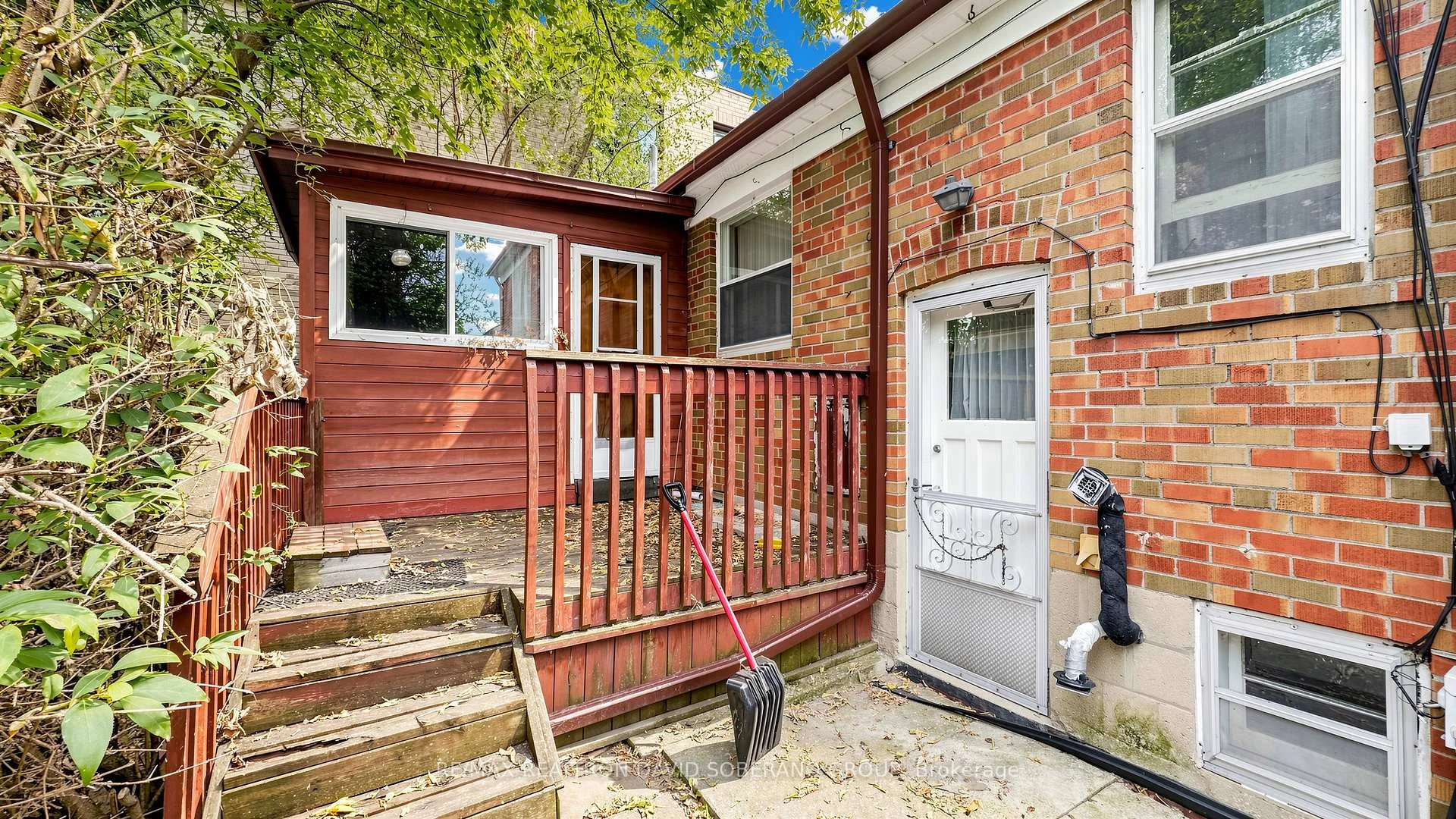 Photo 43 of 108 York Downs Drive, North York, Clanton Park — HOMEH