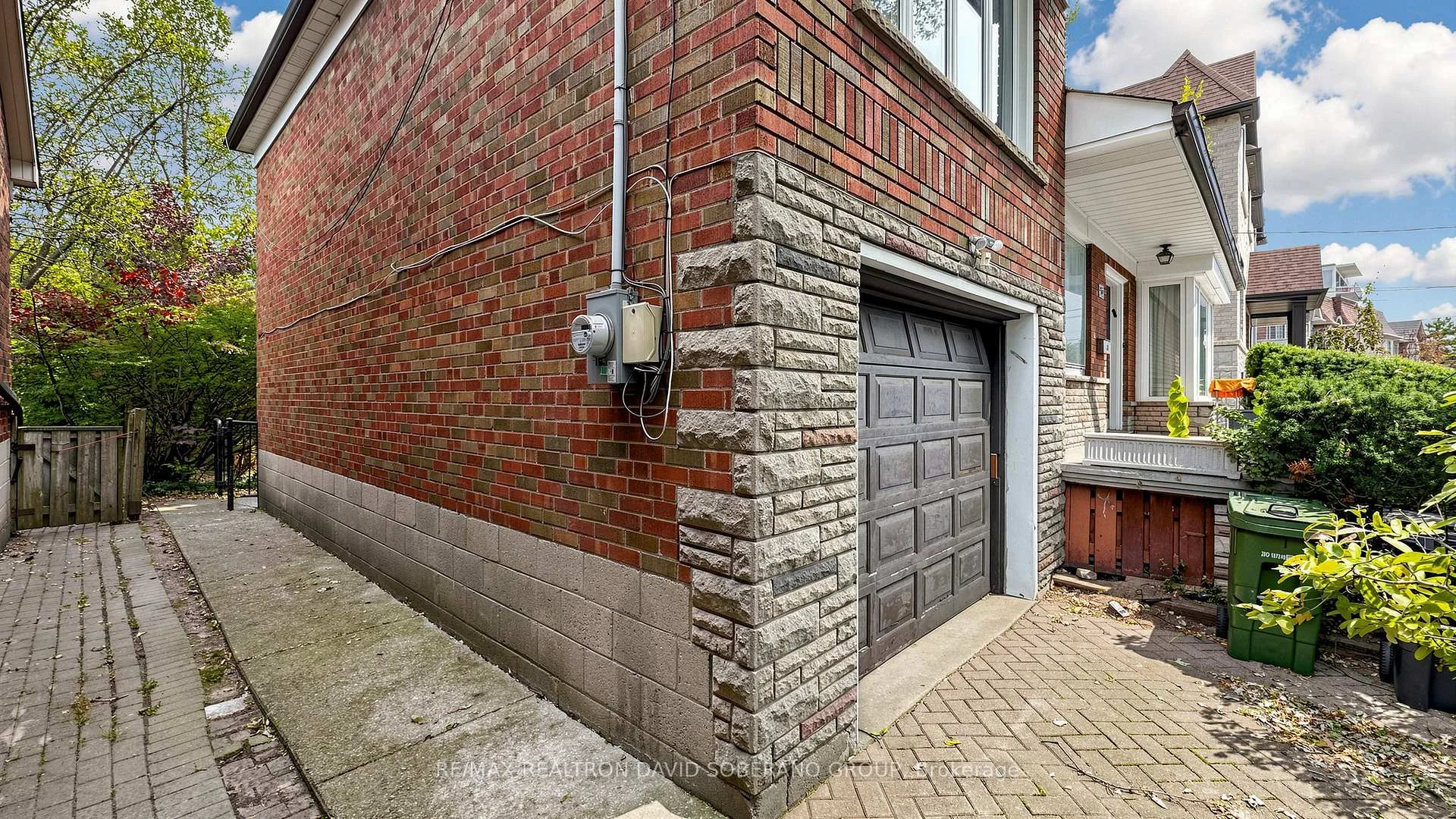 Photo 44 of 108 York Downs Drive, North York, Clanton Park — HOMEH