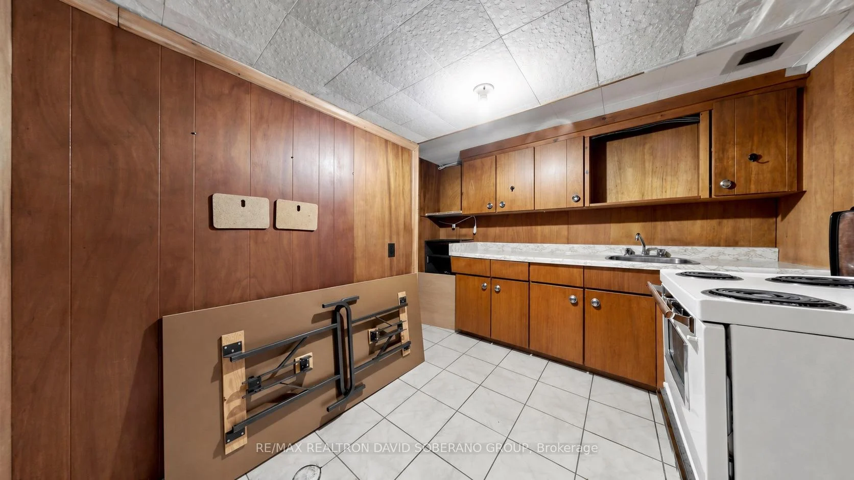Photo 33 of 108 York Downs Drive, North York, Clanton Park — HOMEH