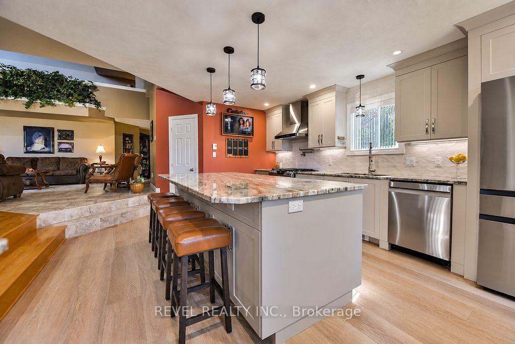 Photo 14 of 260 Emerald Street, Timmins, MTJ - 101 West — HOMEH