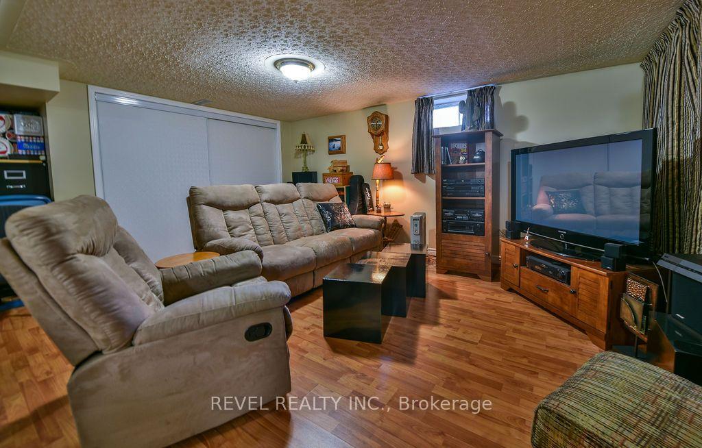 Photo 45 of 260 Emerald Street, Timmins, MTJ - 101 West — HOMEH
