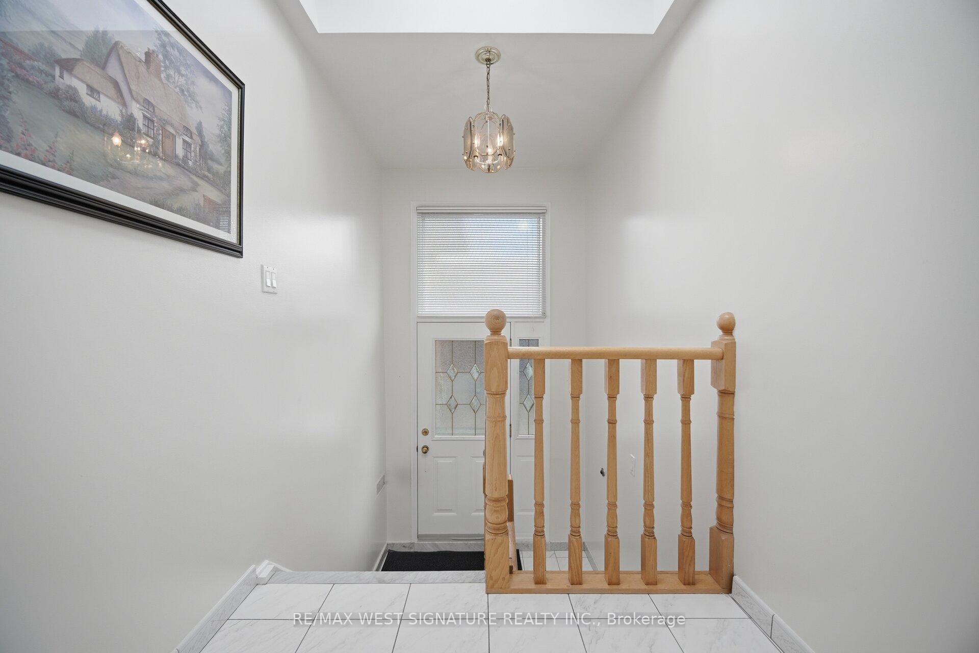 Photo 16 of 90 North Ridge Road, Vaughan, West Woodbridge — HOMEH