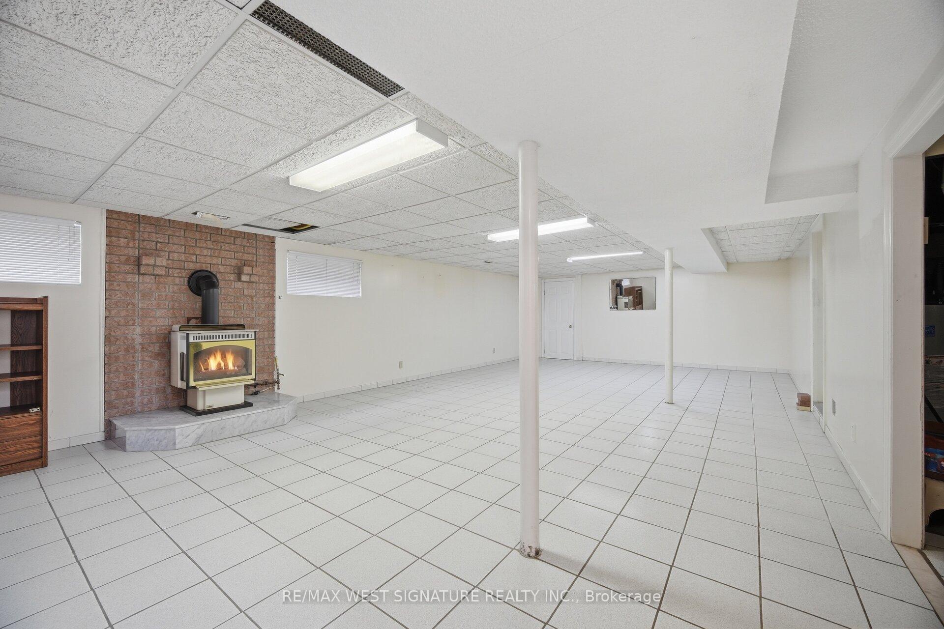 Photo 18 of 90 North Ridge Road, Vaughan, West Woodbridge — HOMEH