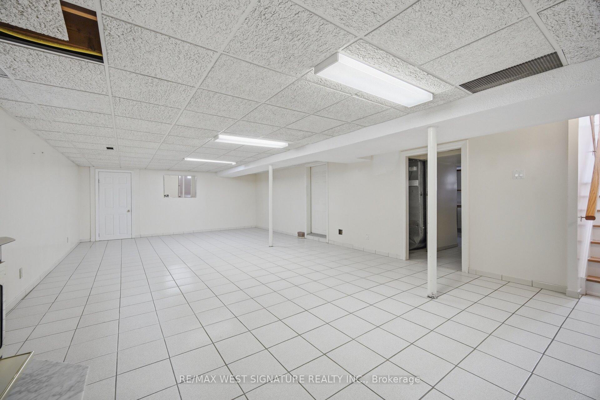 Photo 19 of 90 North Ridge Road, Vaughan, West Woodbridge — HOMEH
