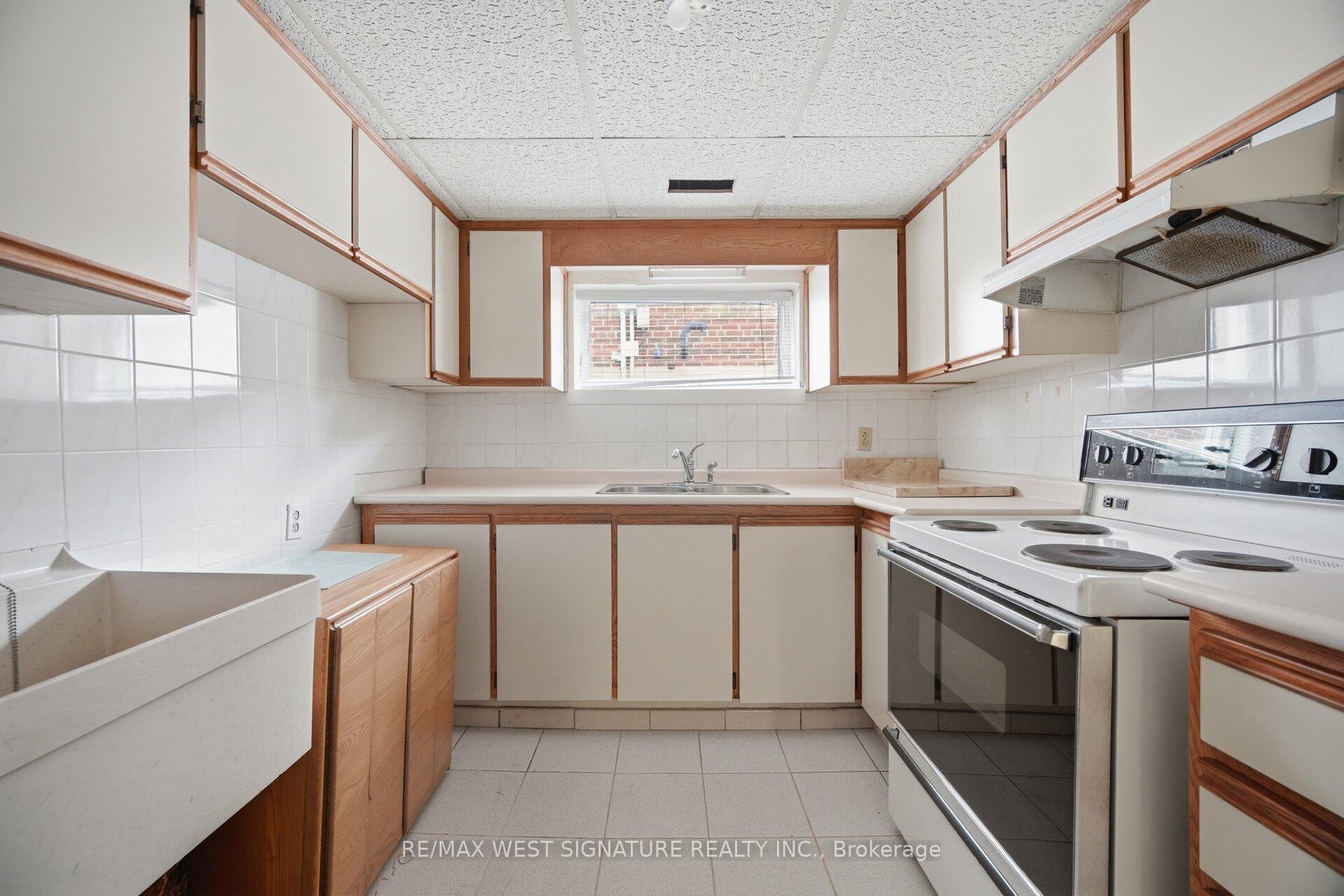 Photo 25 of 90 North Ridge Road, Vaughan, West Woodbridge — HOMEH