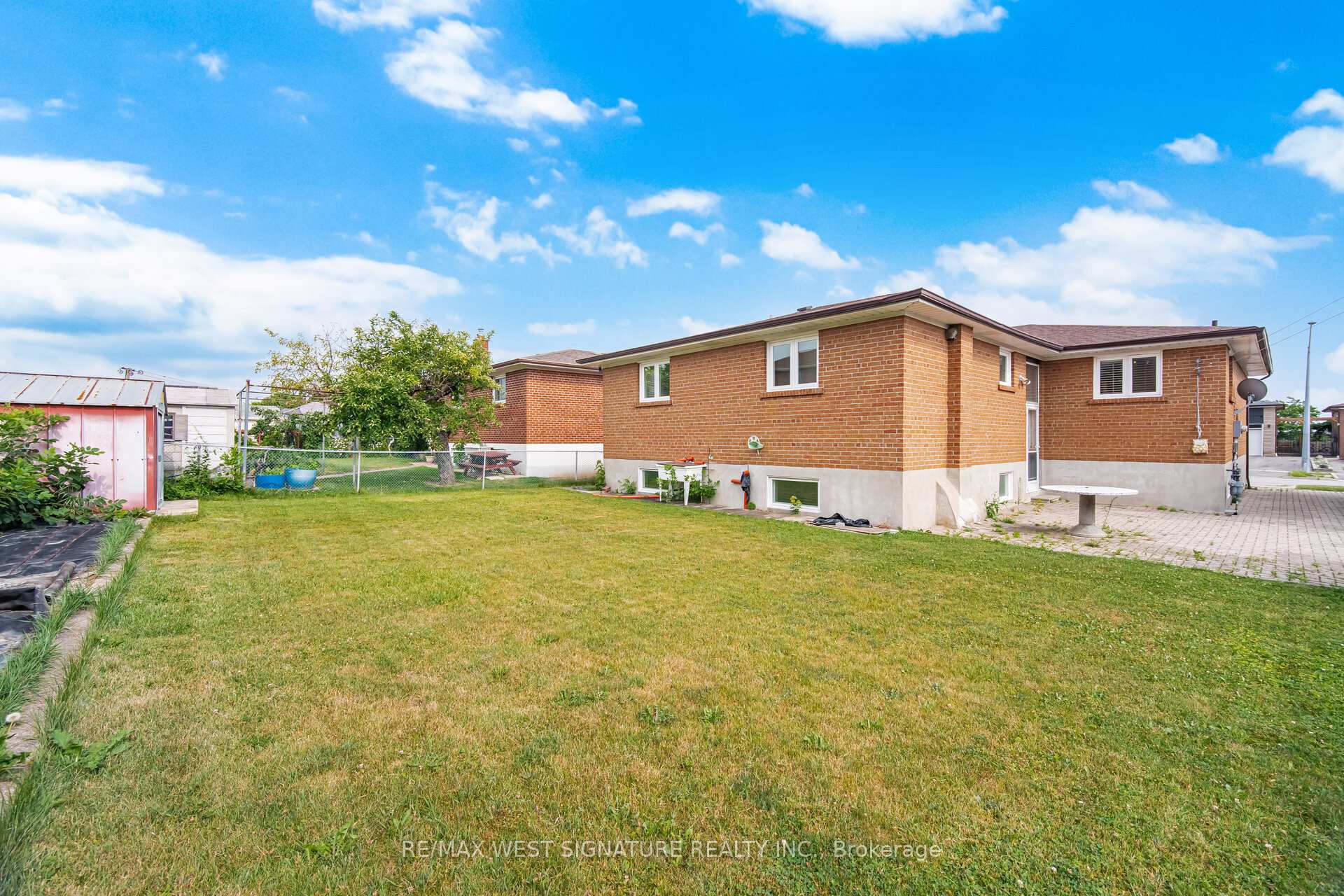 Photo 28 of 90 North Ridge Road, Vaughan, West Woodbridge — HOMEH