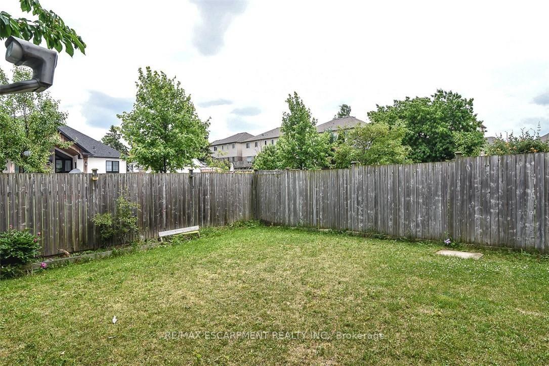 Photo 31 of 37 Cornerstone Drive, Hamilton, Stoney Creek — HOMEH