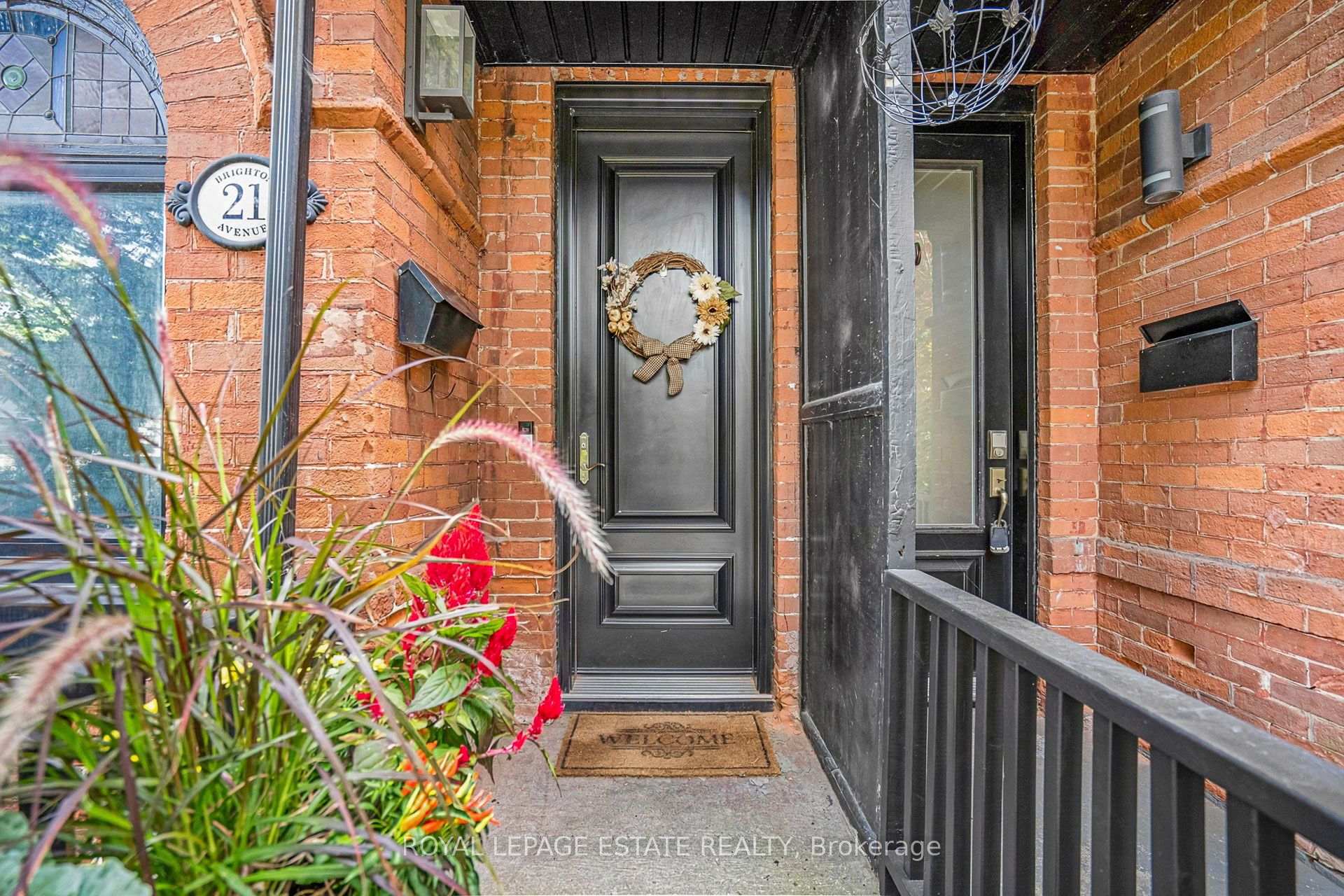 Photo 3 of 21 Brighton Avenue, Toronto, South Riverdale — HOMEH