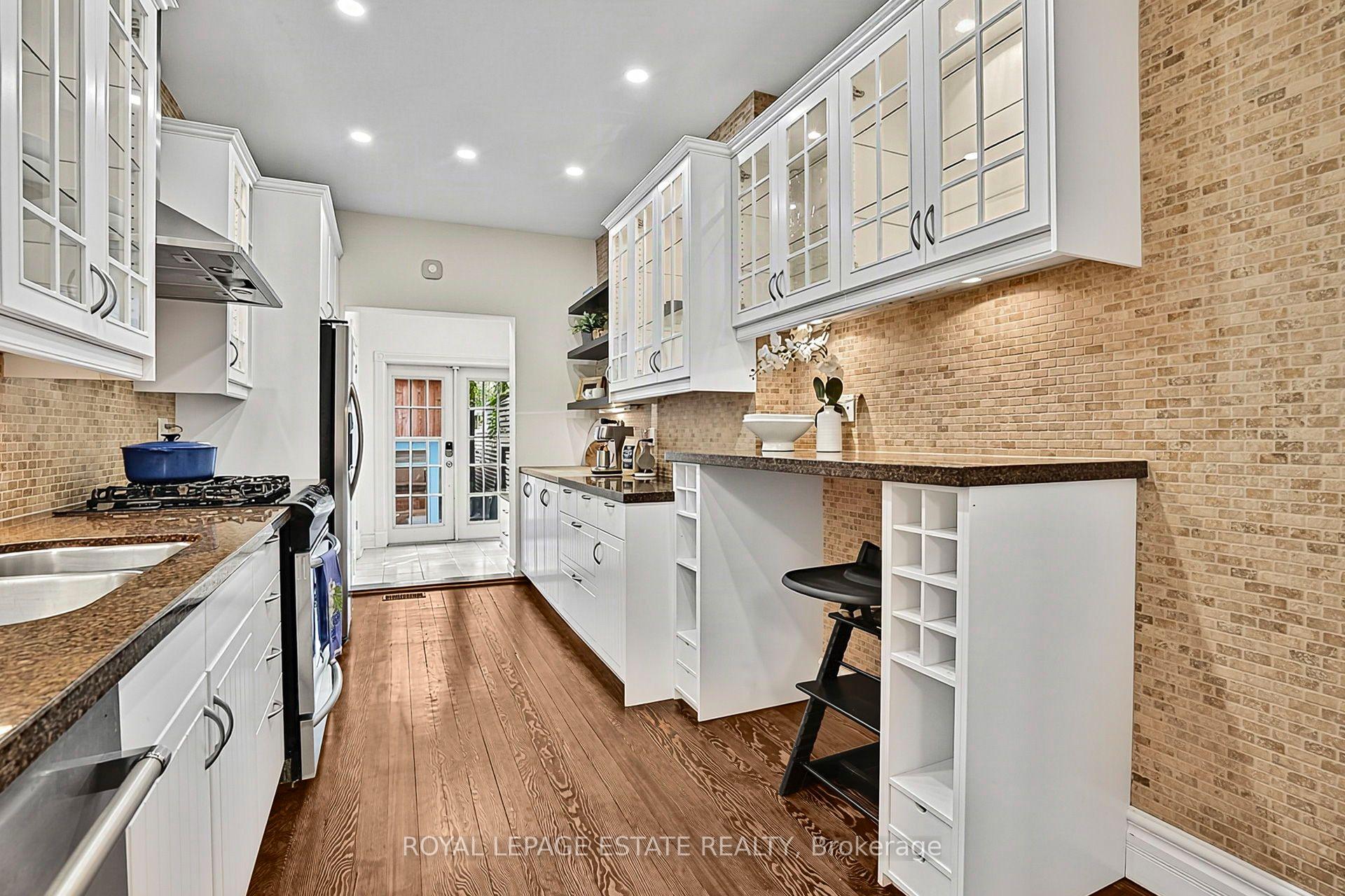 Photo 11 of 21 Brighton Avenue, Toronto, South Riverdale — HOMEH