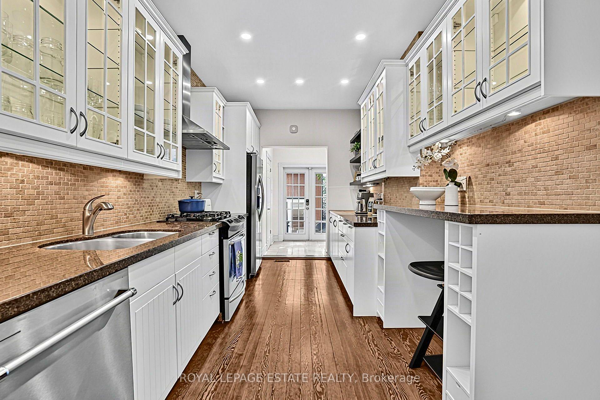 Photo 12 of 21 Brighton Avenue, Toronto, South Riverdale — HOMEH