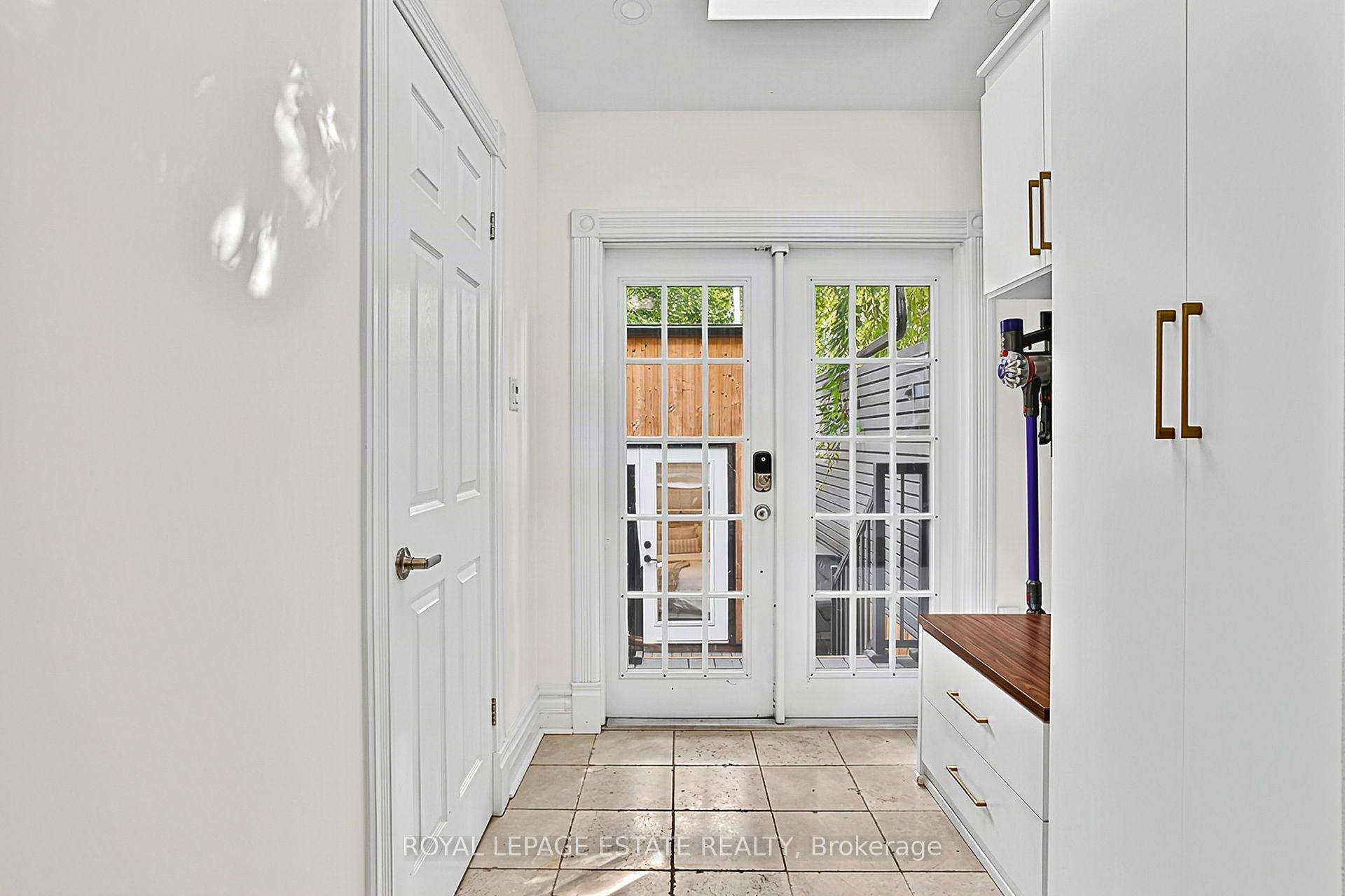 Photo 13 of 21 Brighton Avenue, Toronto, South Riverdale — HOMEH