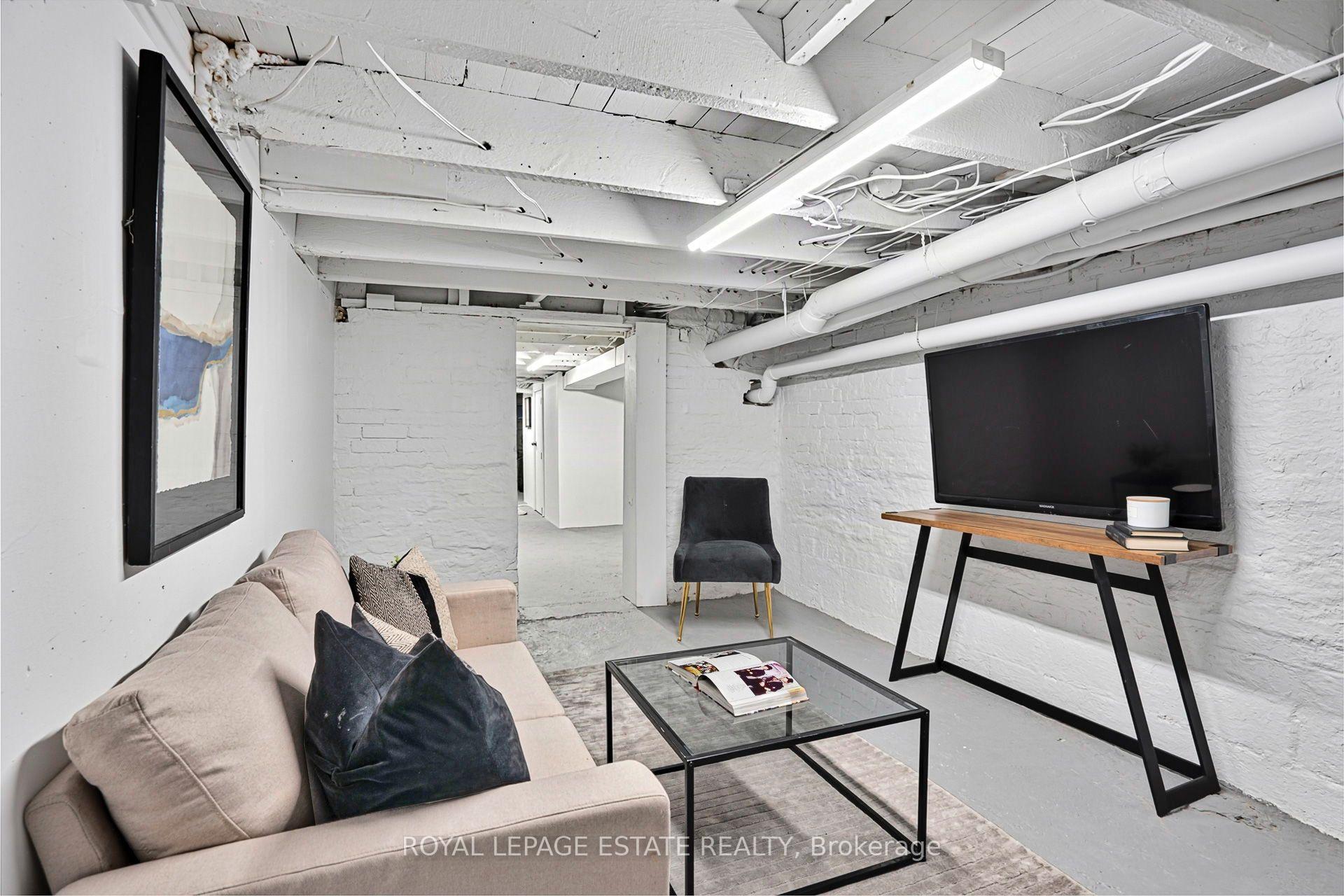 Photo 27 of 21 Brighton Avenue, Toronto, South Riverdale — HOMEH