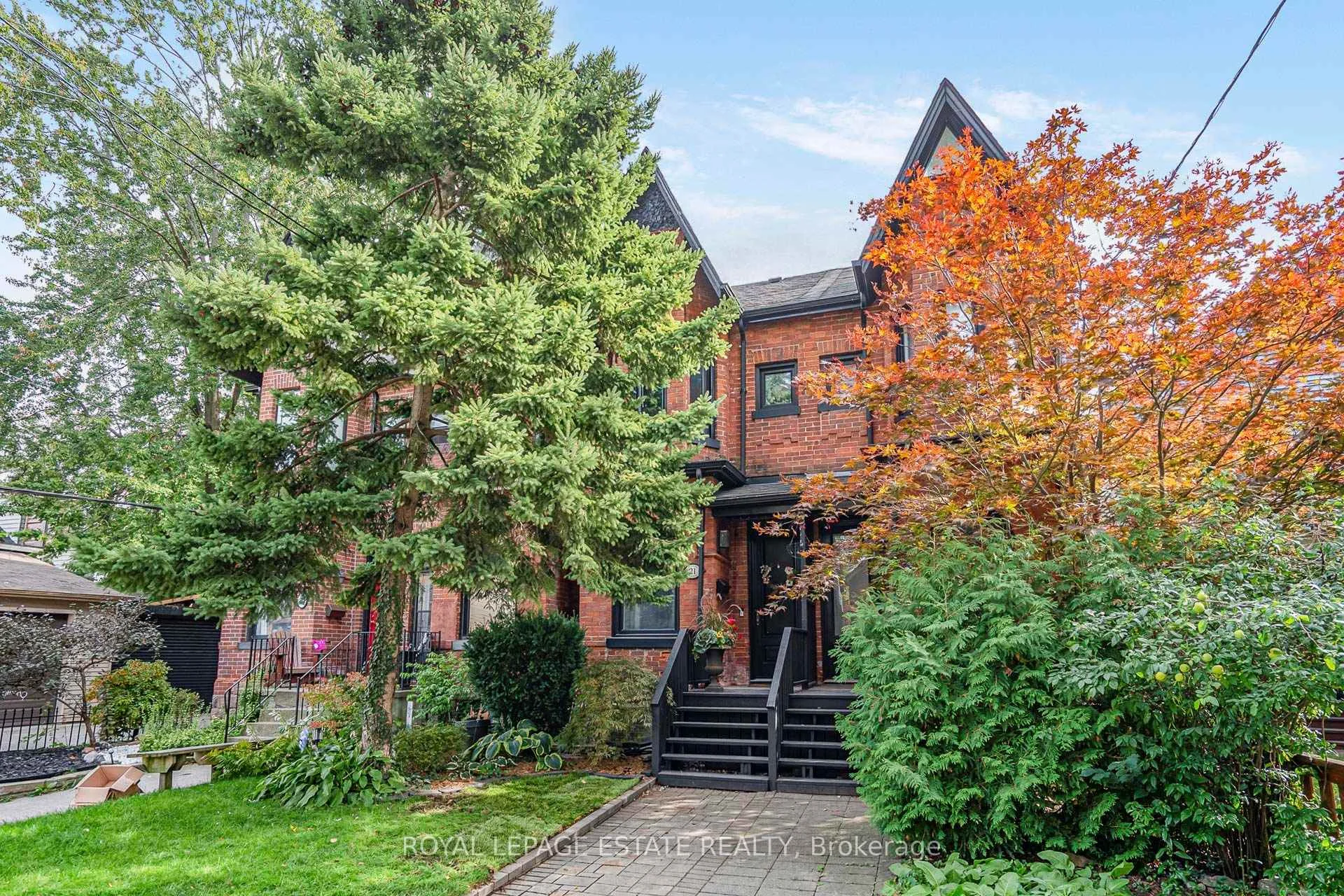 Photo 2 of 21 Brighton Avenue, Toronto, South Riverdale — HOMEH