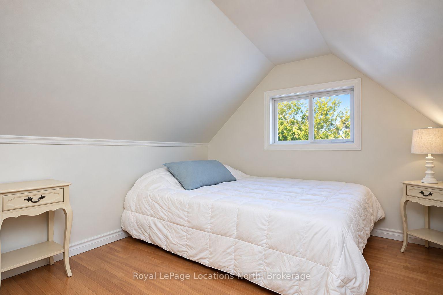 Photo 5 of 178 Golf Course Road, Wasaga Beach — HOMEH