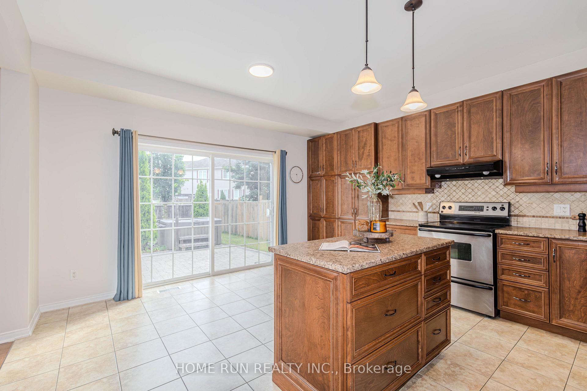 Photo 16 of 538 Ravendale Way, Ottawa, Barrhaven - Stonebridge — HOMEH