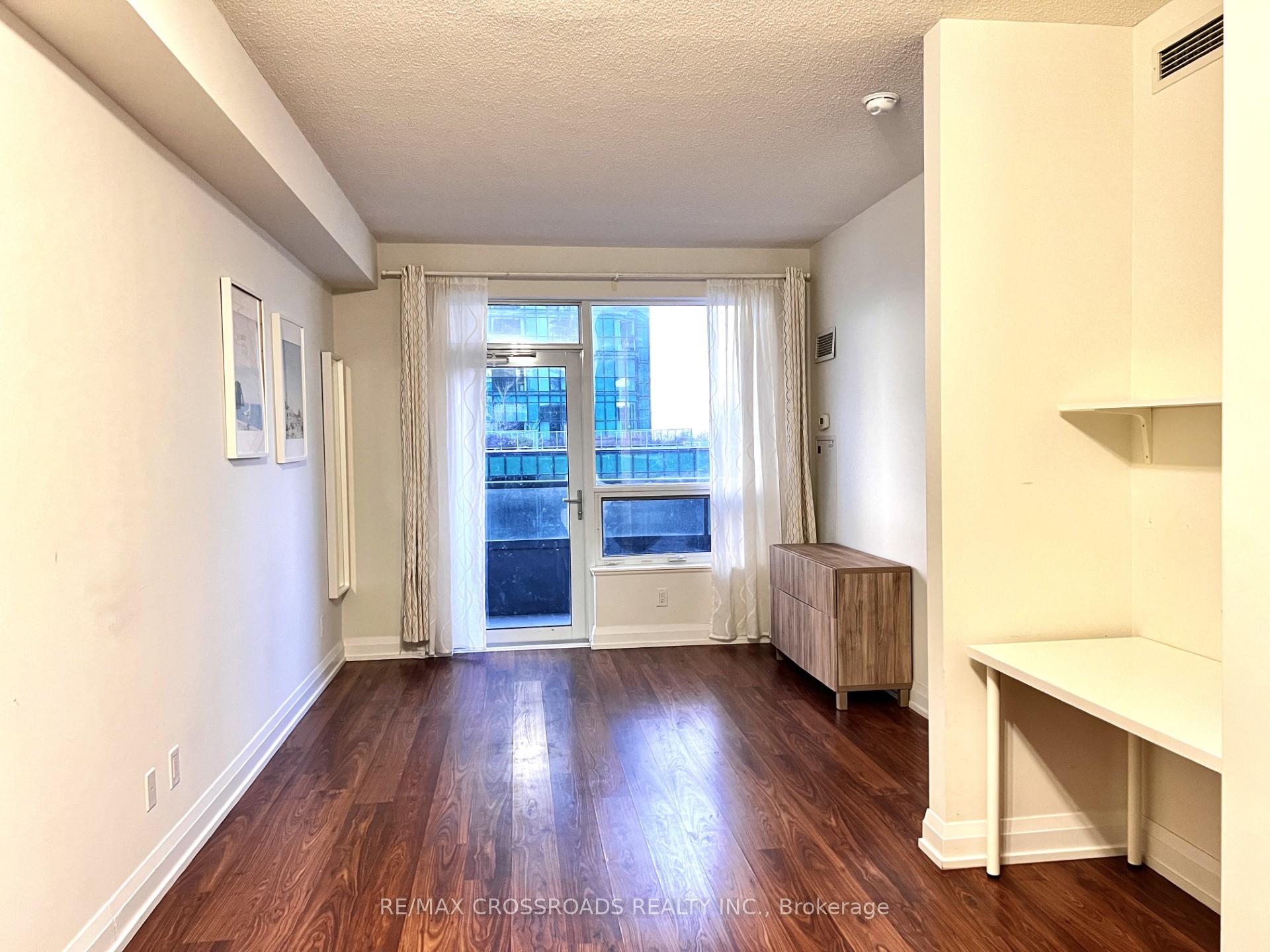 Photo 5 of Unit 601, 2 Anndale Drive, North York, Willowdale East — HOMEH