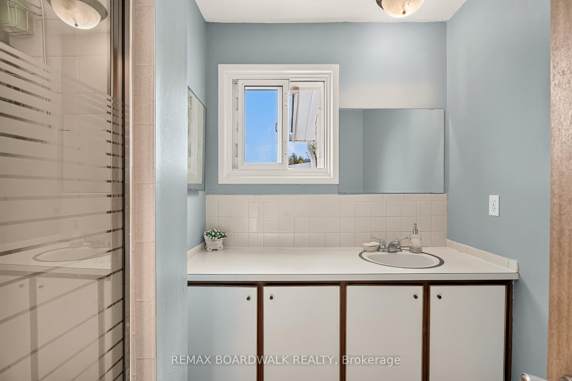 Photo 21 of 7 Charkay Street, Ottawa, Borden Farm/Stewart Farm/Carleton Heights/Parkwood Hills — HOMEH
