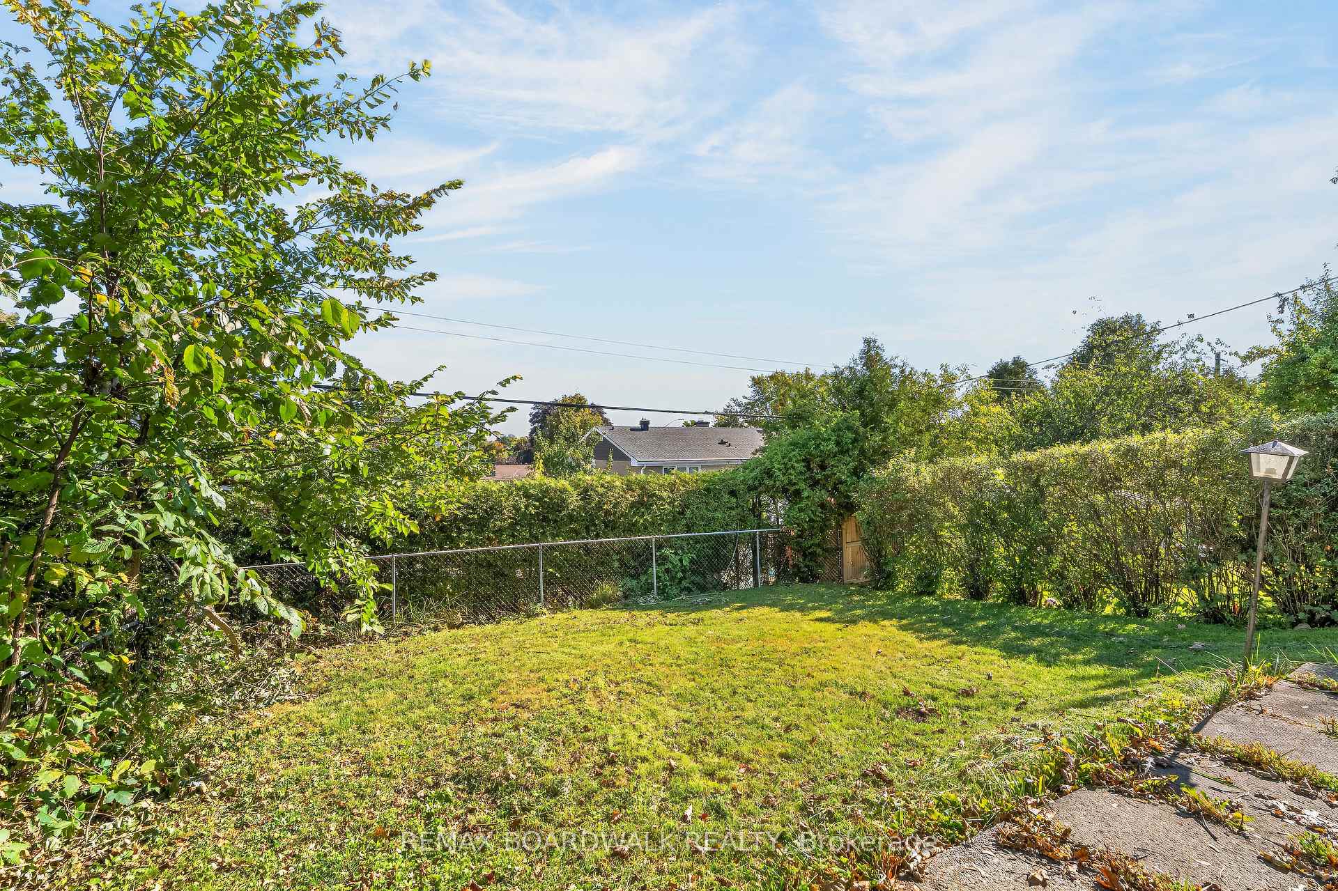 Photo 33 of 7 Charkay Street, Ottawa, Borden Farm/Stewart Farm/Carleton Heights/Parkwood Hills — HOMEH