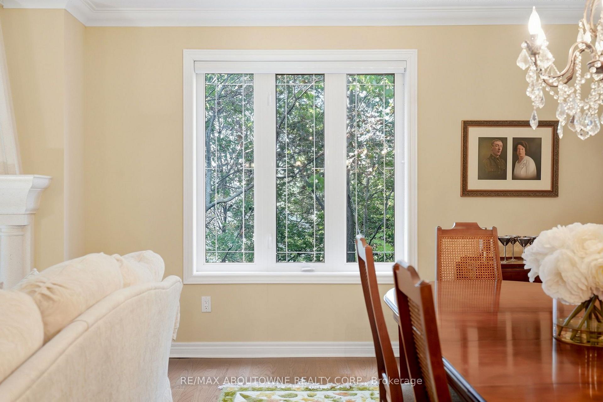 Photo 8 of Unit 301, 390 Upper Middle Road, Oakville, Falgarwood — HOMEH
