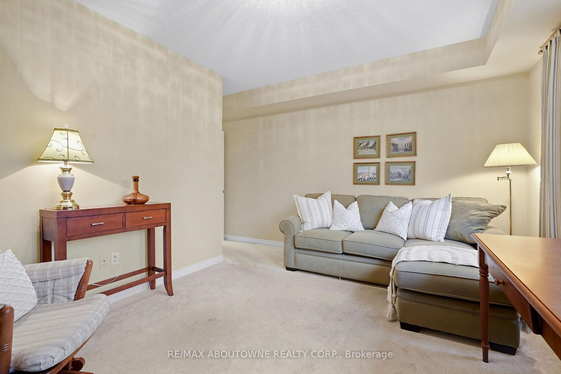 Photo 34 of Unit 301, 390 Upper Middle Road, Oakville, Falgarwood — HOMEH