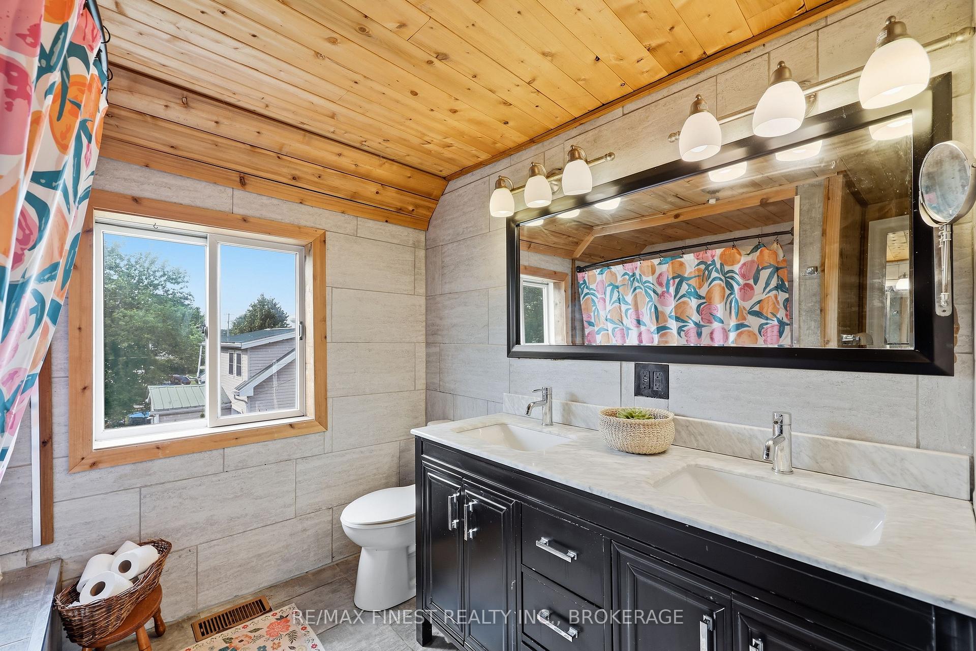 Photo 22 of 348 Charles Street N, Gananoque, Gananoque — HOMEH