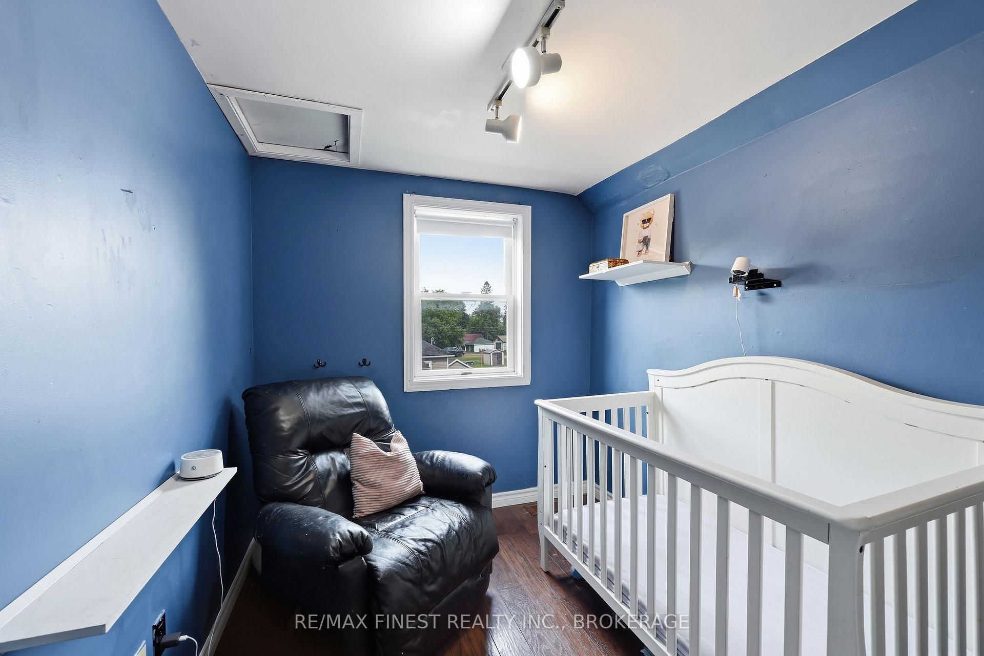 Photo 25 of 348 Charles Street N, Gananoque, Gananoque — HOMEH