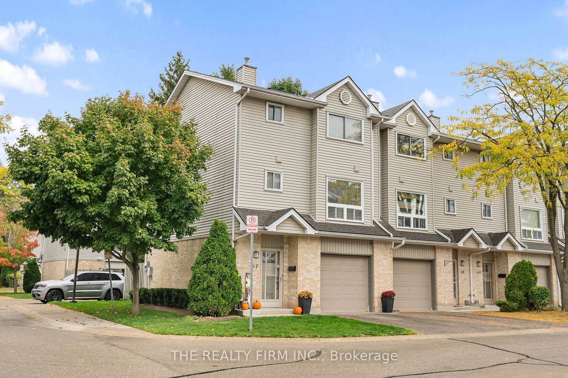 Photo of Unit 67, 1990 Wavell Street